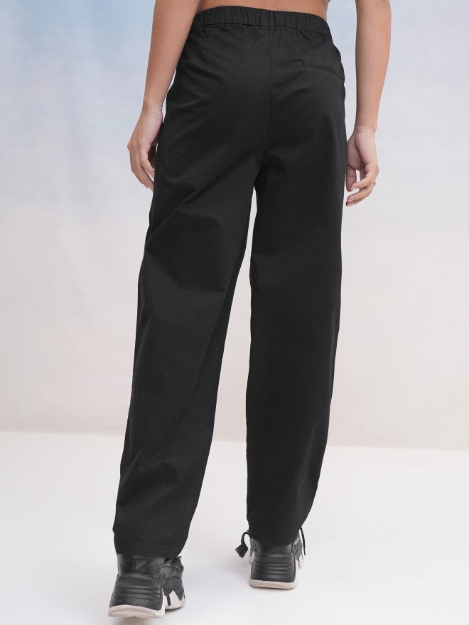 Tokyo Talkies Women Black Solid Regular Fit Casual Trouser - Black - Image 3