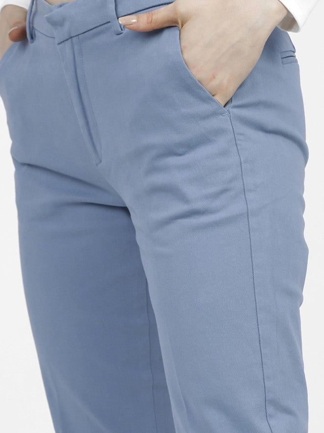 Tokyo Talkies Women Blue Solid Tapered Fit Casual Trouser - Blue - Image 4