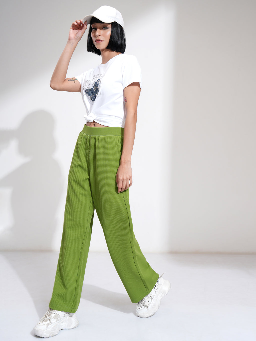Tokyo Talkies Women Green Self Design Regular Fit Casual Trouser - Green - Image 2