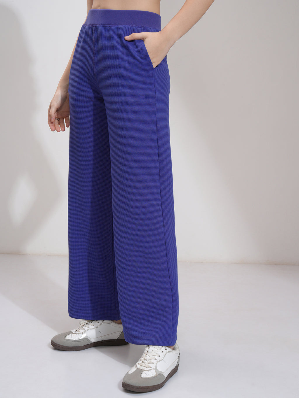 Tokyo Talkies Women Blue Self Design Straight Fit Casual Trouser - Blue - Image 4
