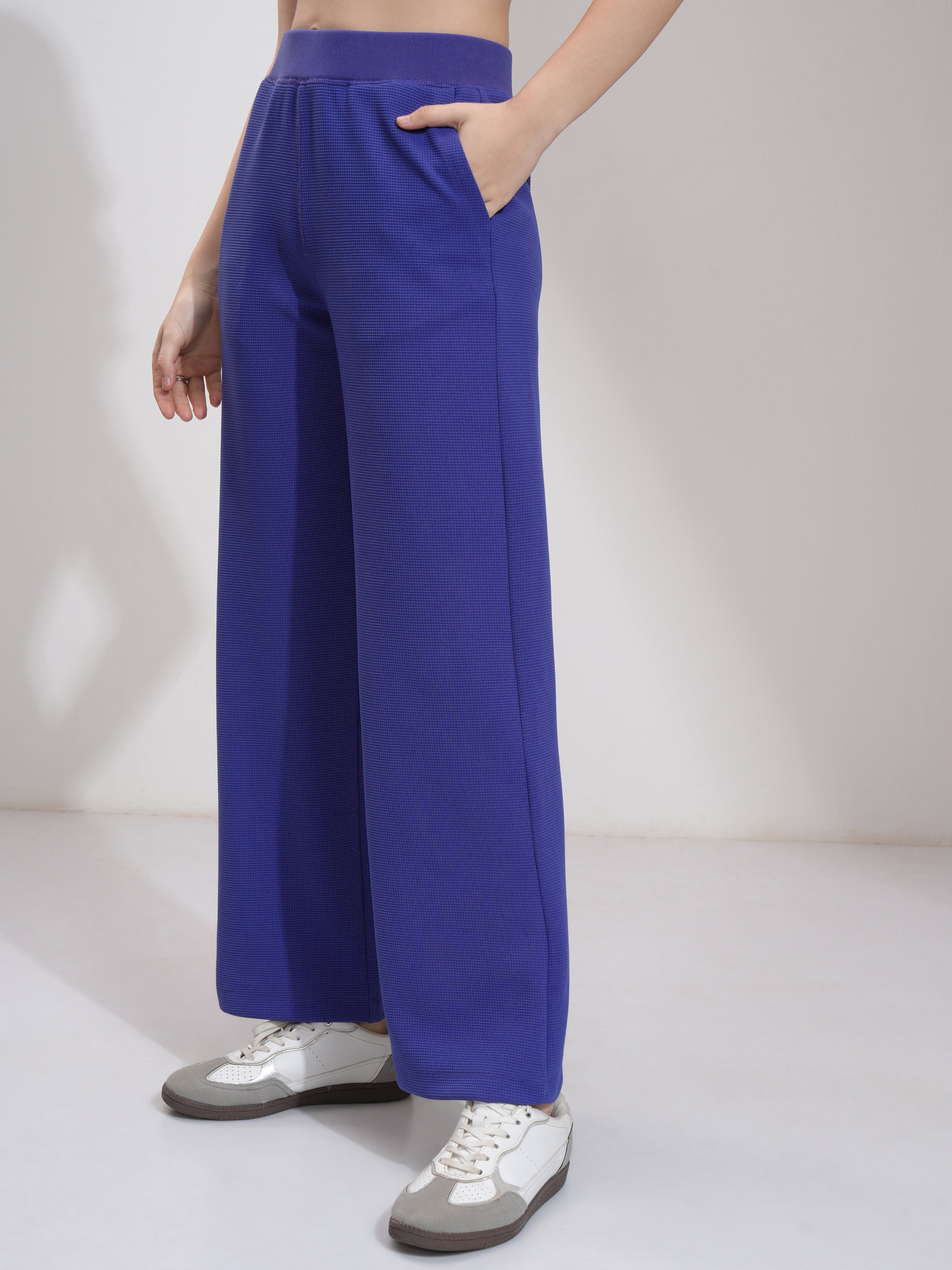 Tokyo Talkies Women Blue Self Design Straight Fit Casual Trouser - Blue - Image 4