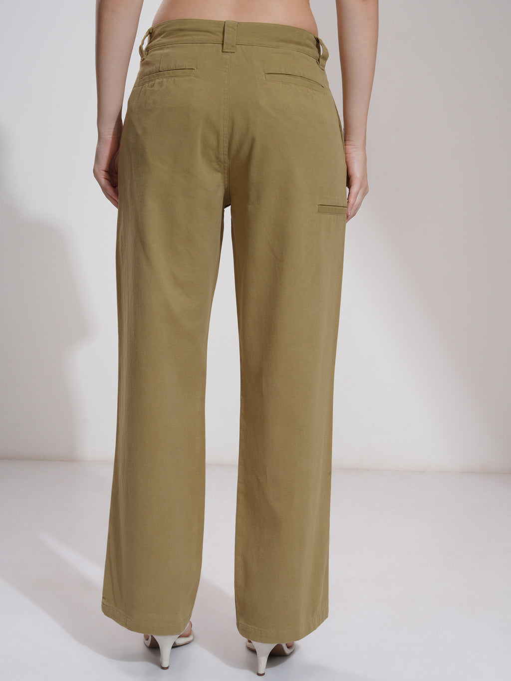 Tokyo Talkies Women Khaki Solid Flared Casual Trouser - Khaki - Image 3