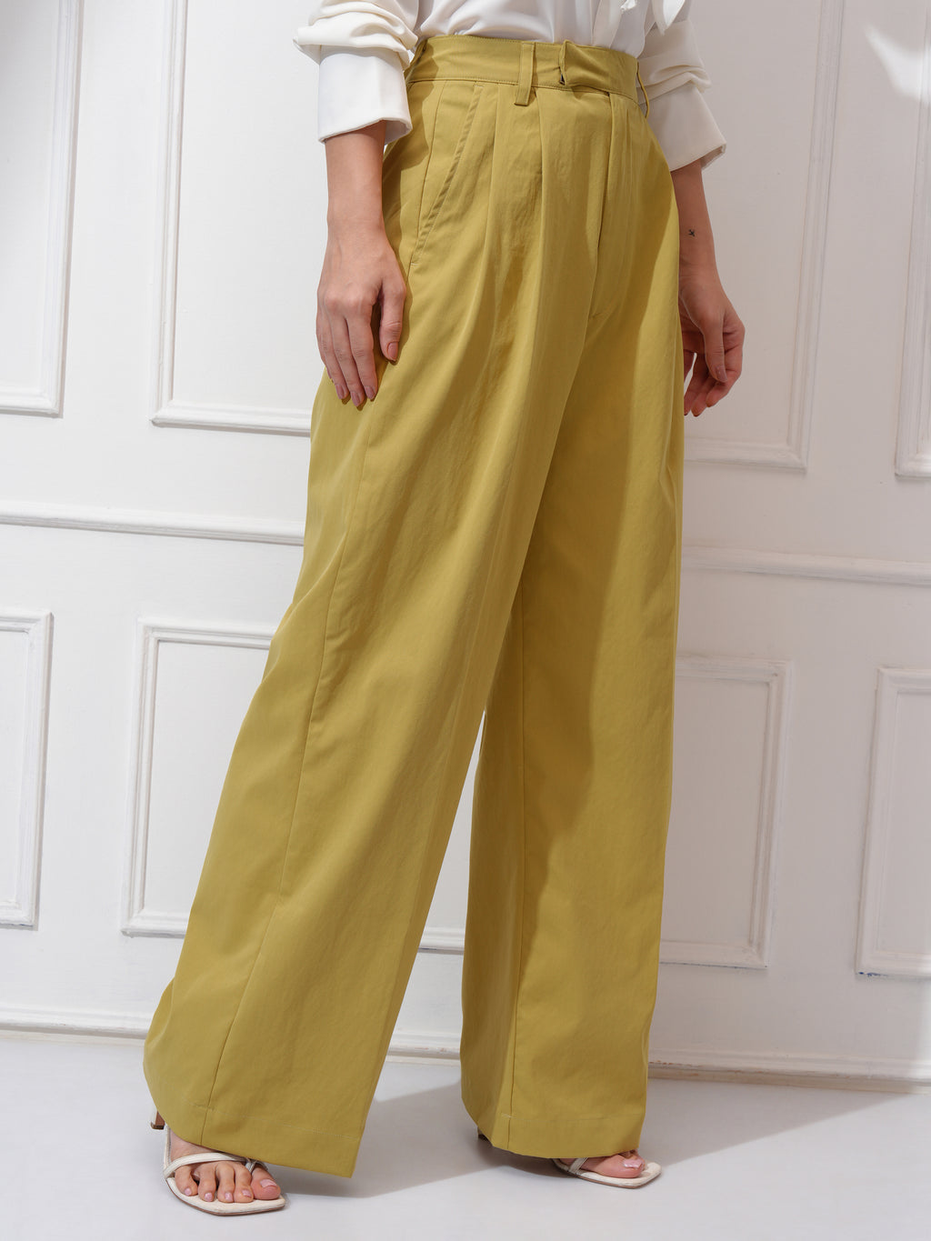 Tokyo Talkies Women Mustard Solid Regular Fit Casual Trouser - Mustard - Image 6