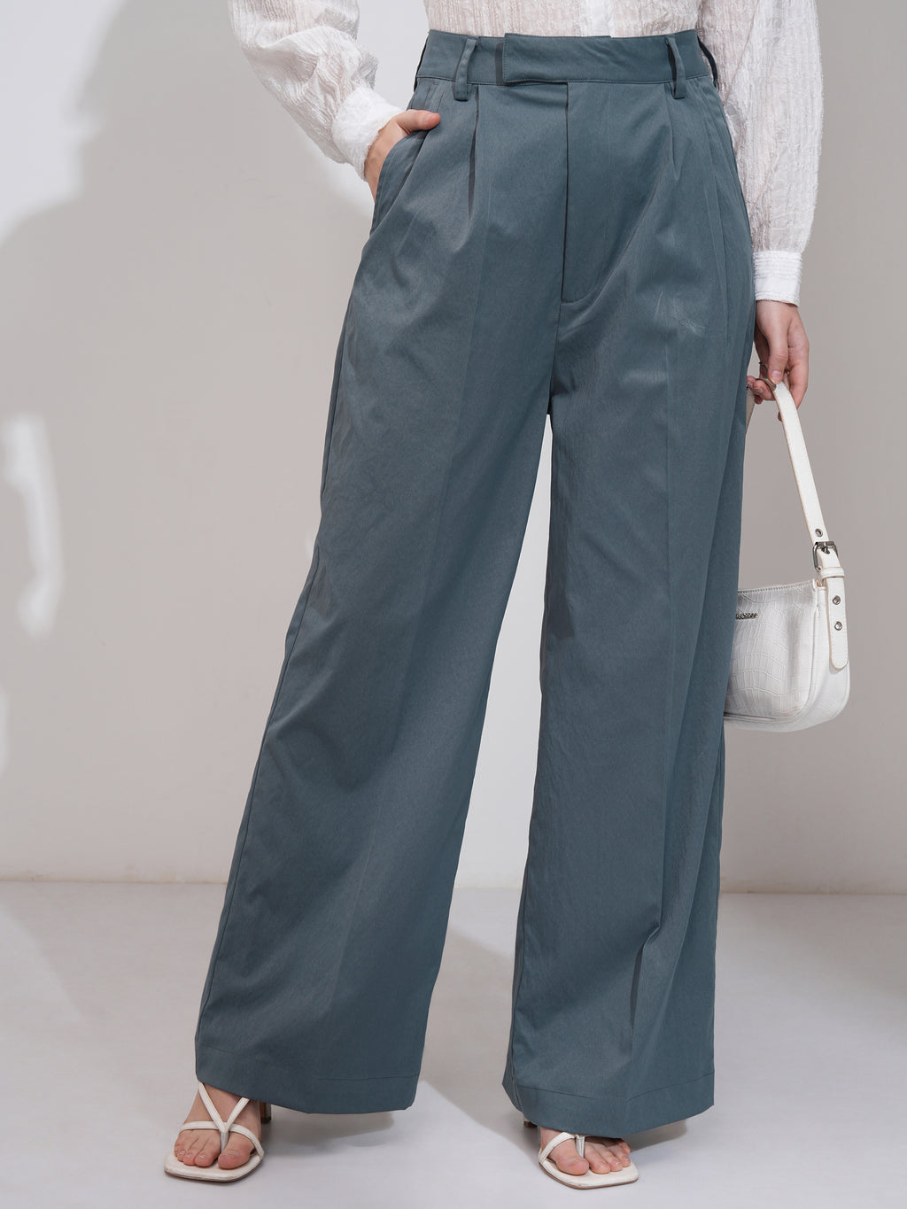 Tokyo Talkies Women Grey Solid Straight Fit Casual Trouser - Grey - Image 1
