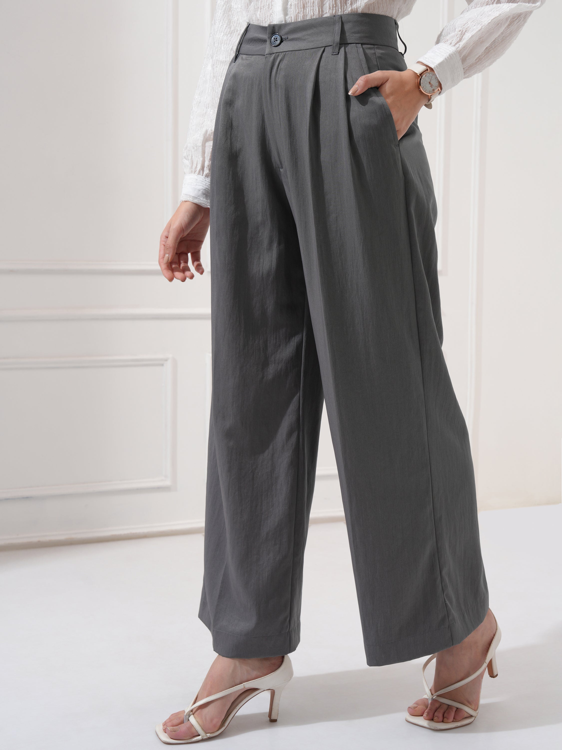Tokyo Talkies Women Grey Solid Flared Casual Trouser - Grey - Image 4