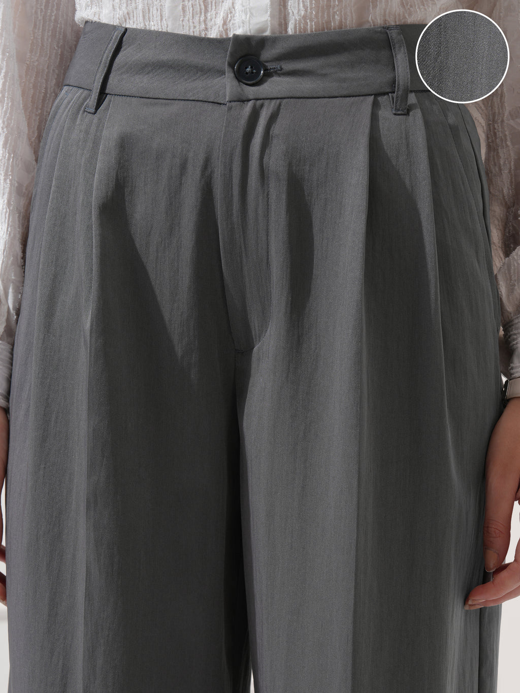 Tokyo Talkies Women Grey Solid Flared Casual Trouser - Grey - Image 5