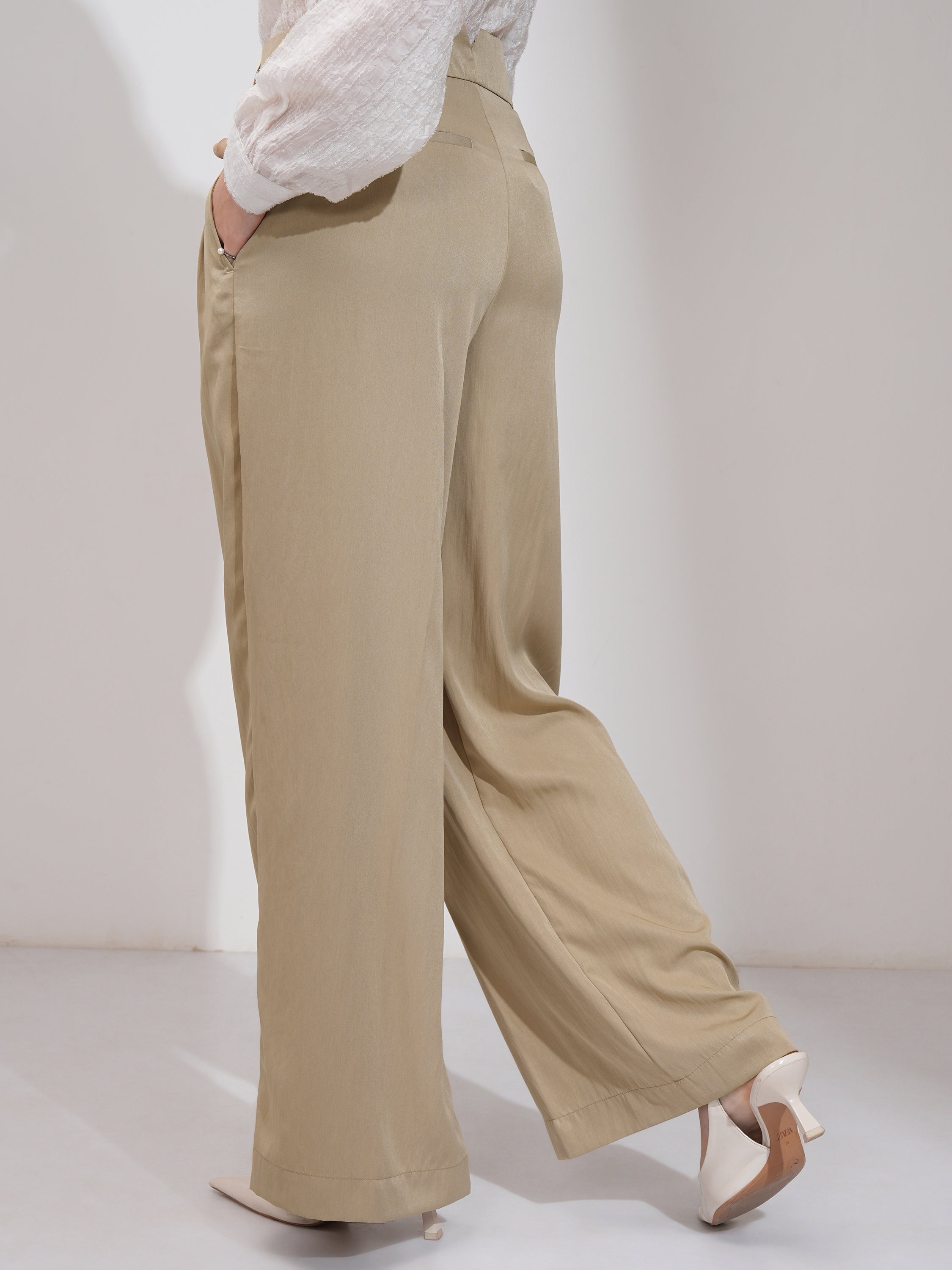 Tokyo Talkies Women Beige Solid Flared Casual Trouser - Beige - Image 3
