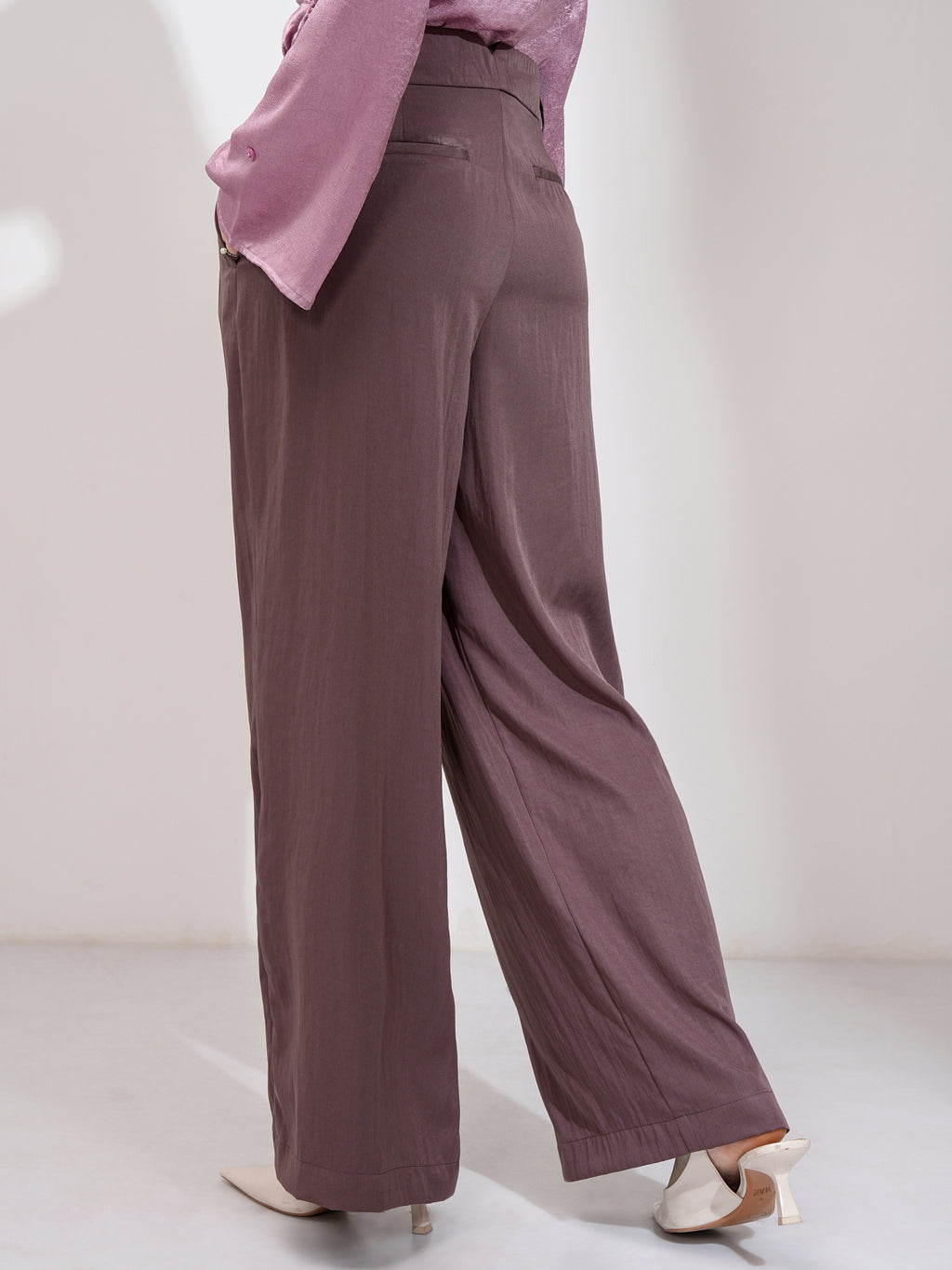Tokyo Talkies Women Brown Solid Flared Casual Trouser - Brown - Image 3