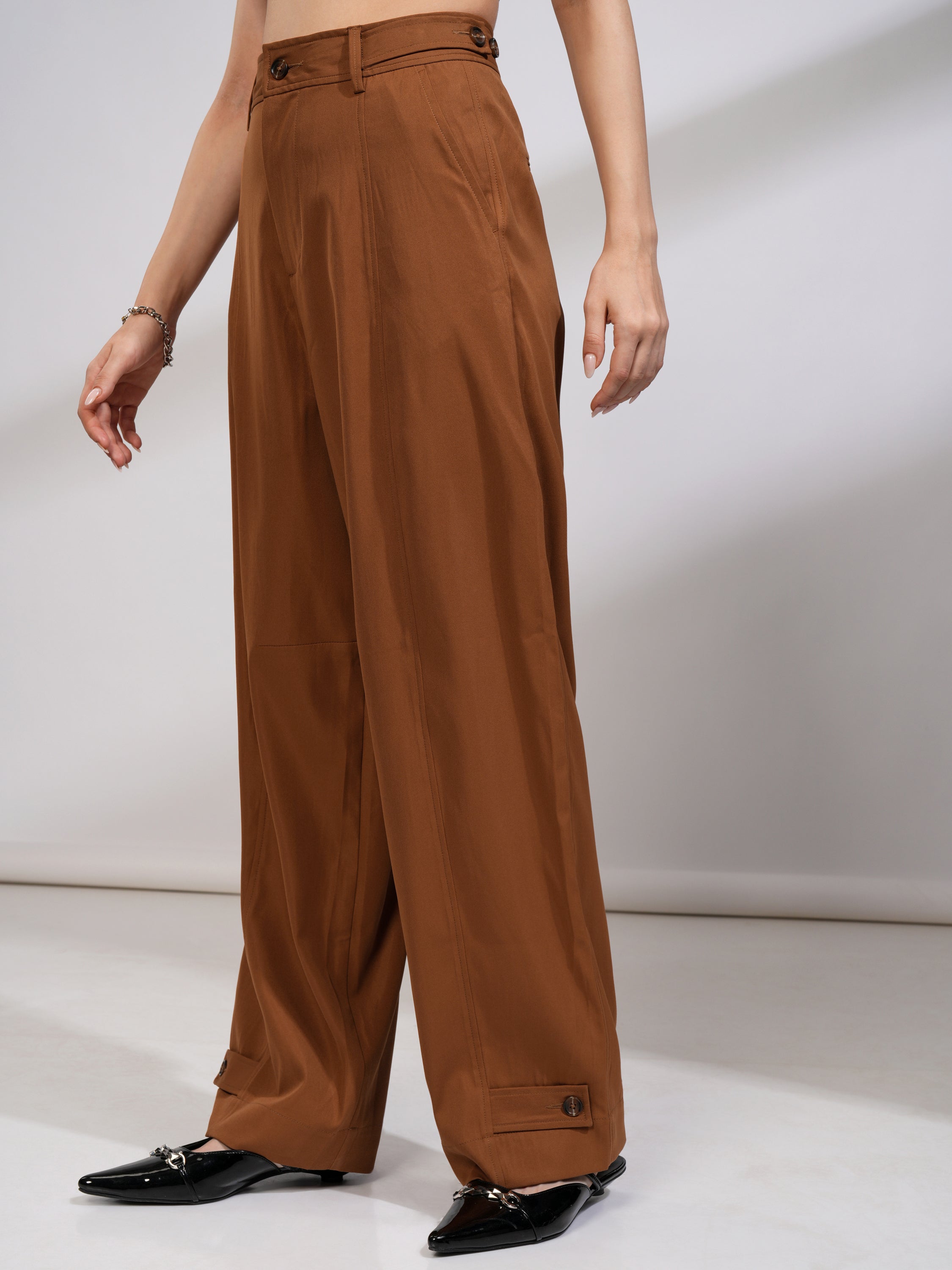 Tokyo Talkies Women Tan Solid Regular Fit Casual Trouser - Tan - Image 4