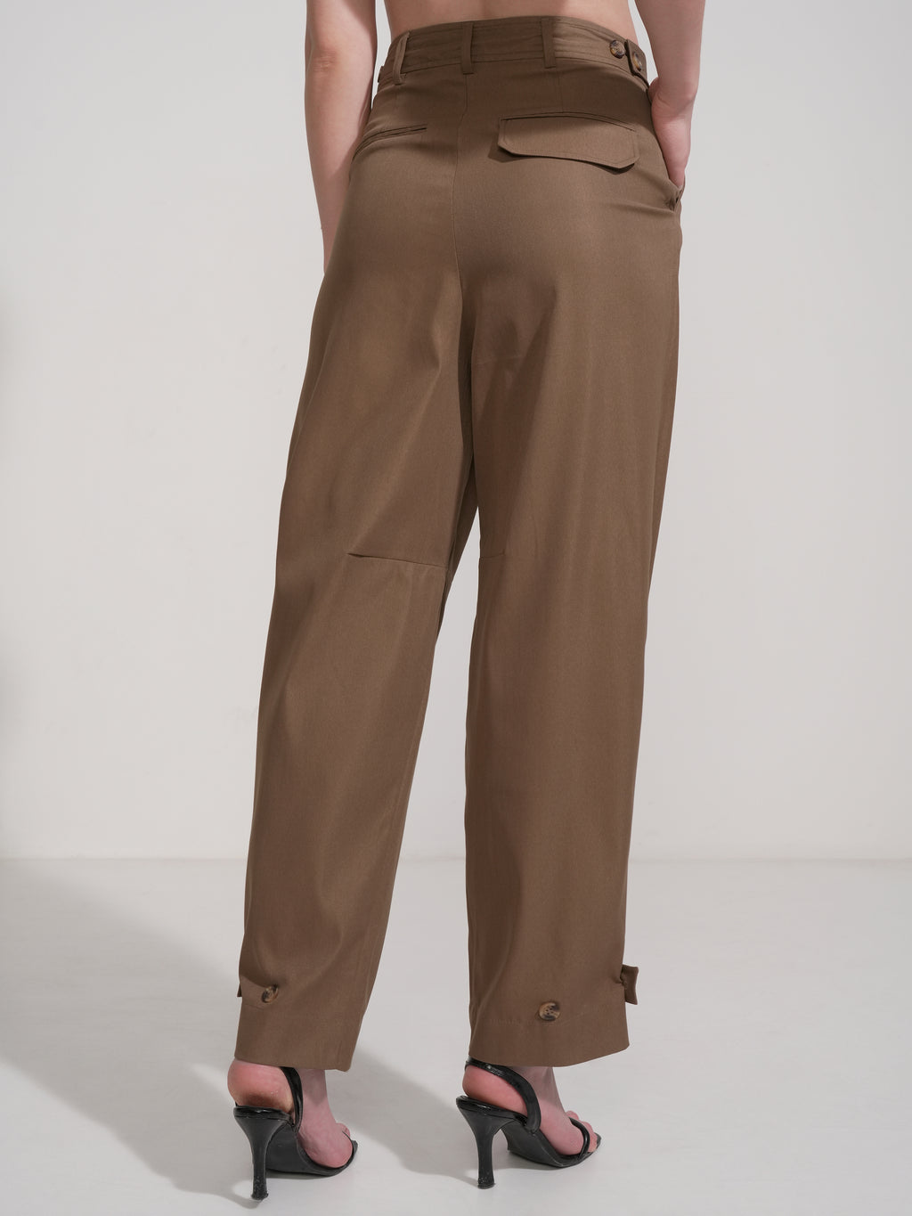 Tokyo Talkies Women Brown Solid Regular Fit Casual Trouser - Brown - Image 3
