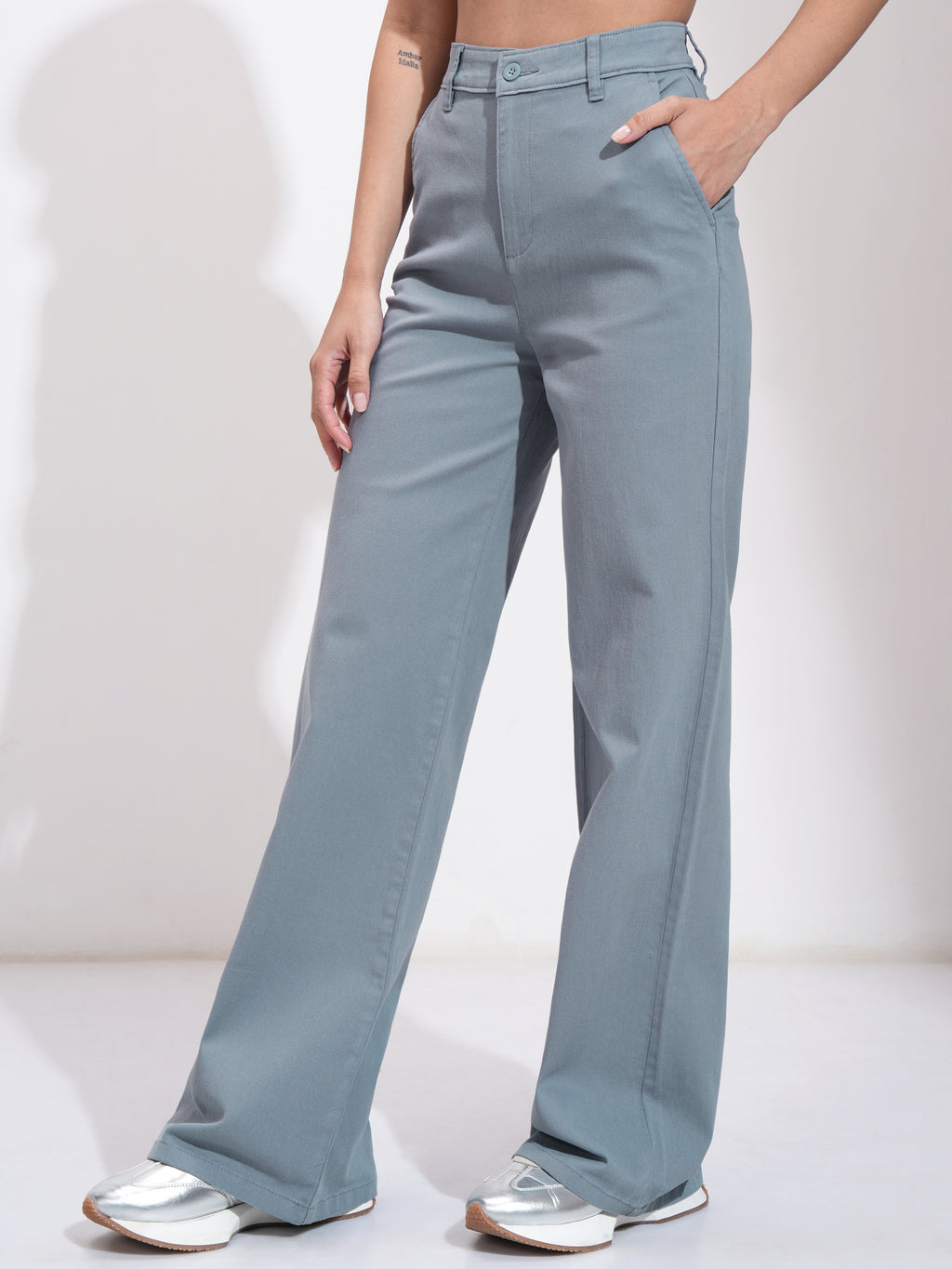 Tokyo Talkies Women Blue Solid Flared Casual Trouser - Blue - Image 4