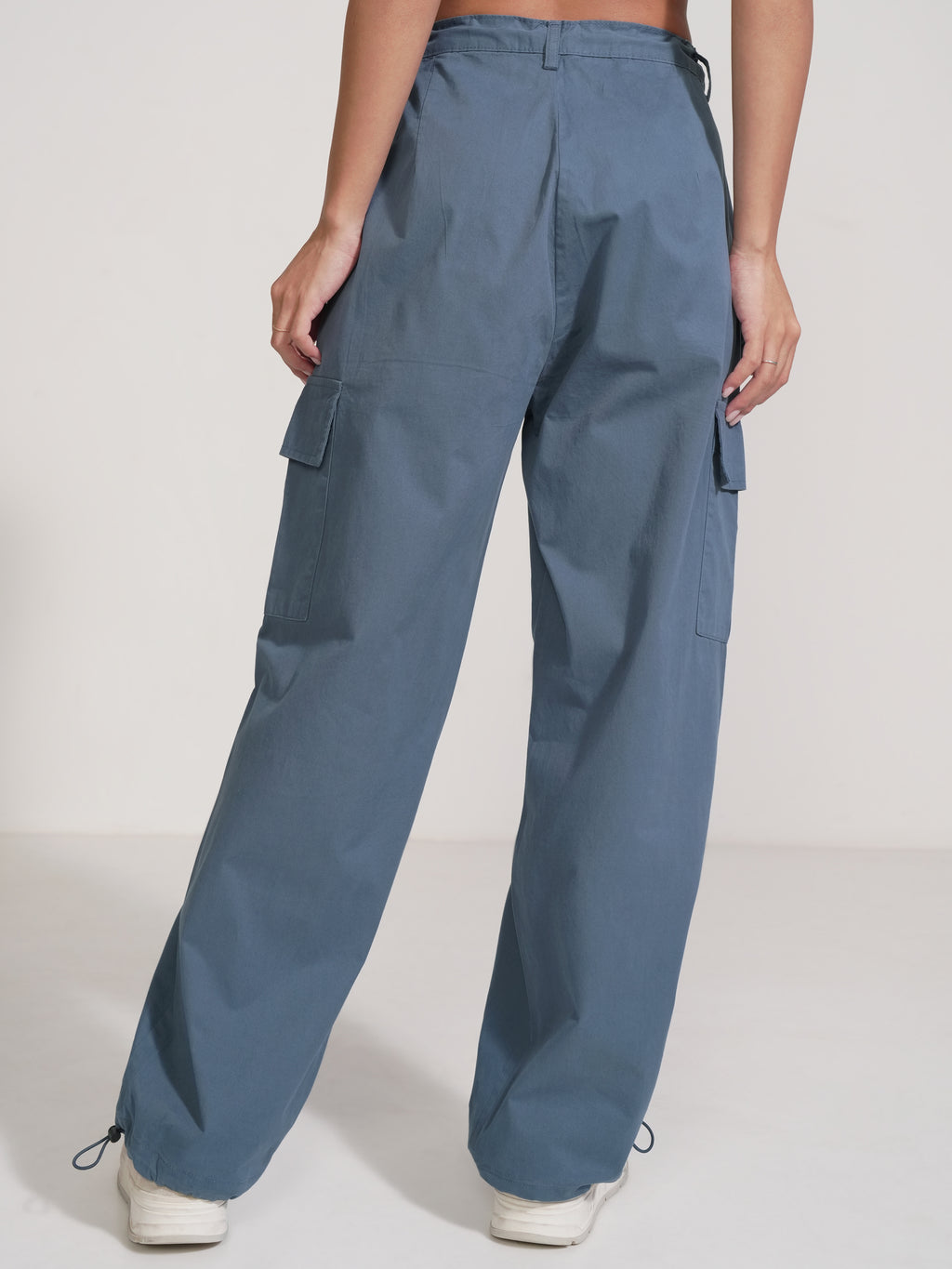 Tokyo Talkies Women Blue Solid Straight Fit Cargos - Blue - Image 3