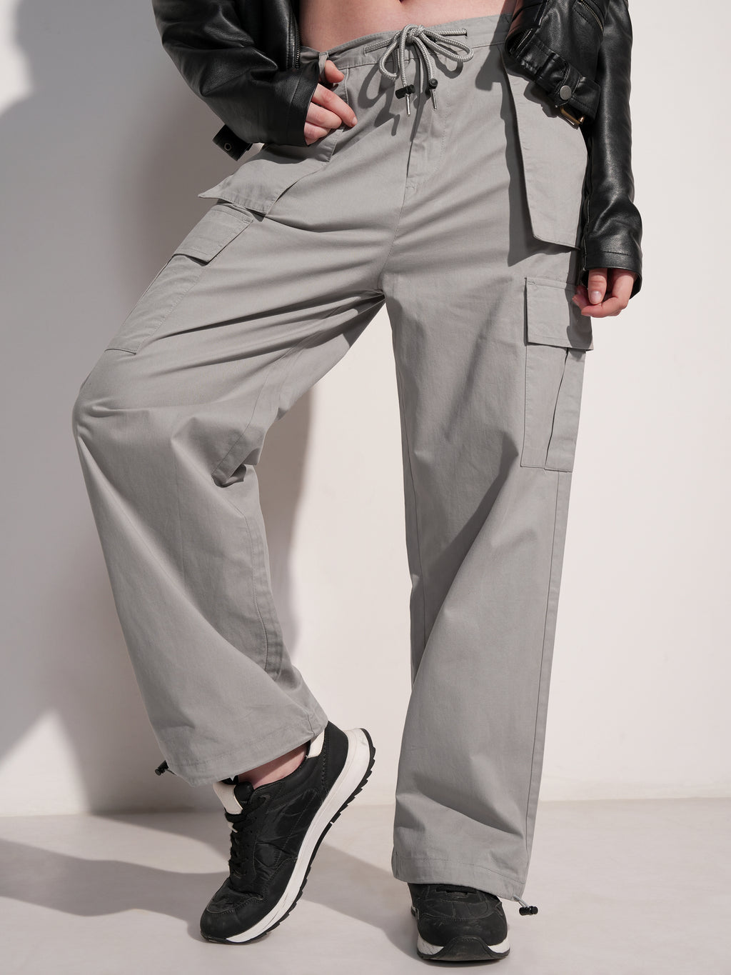 Tokyo Talkies Women Grey Solid Straight Fit Cargos - Grey - Image 1