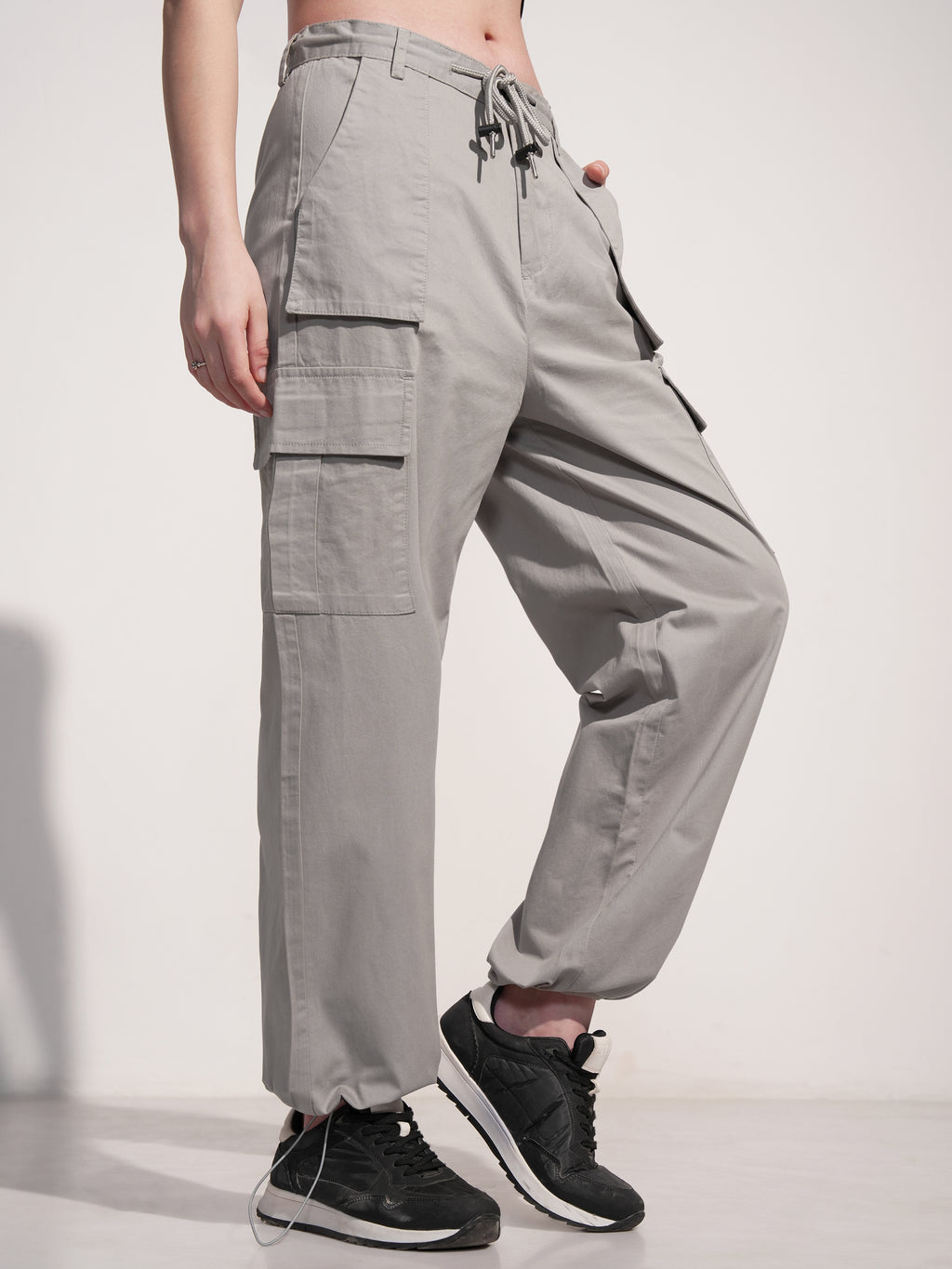 Tokyo Talkies Women Grey Solid Straight Fit Cargos - Grey - Image 6