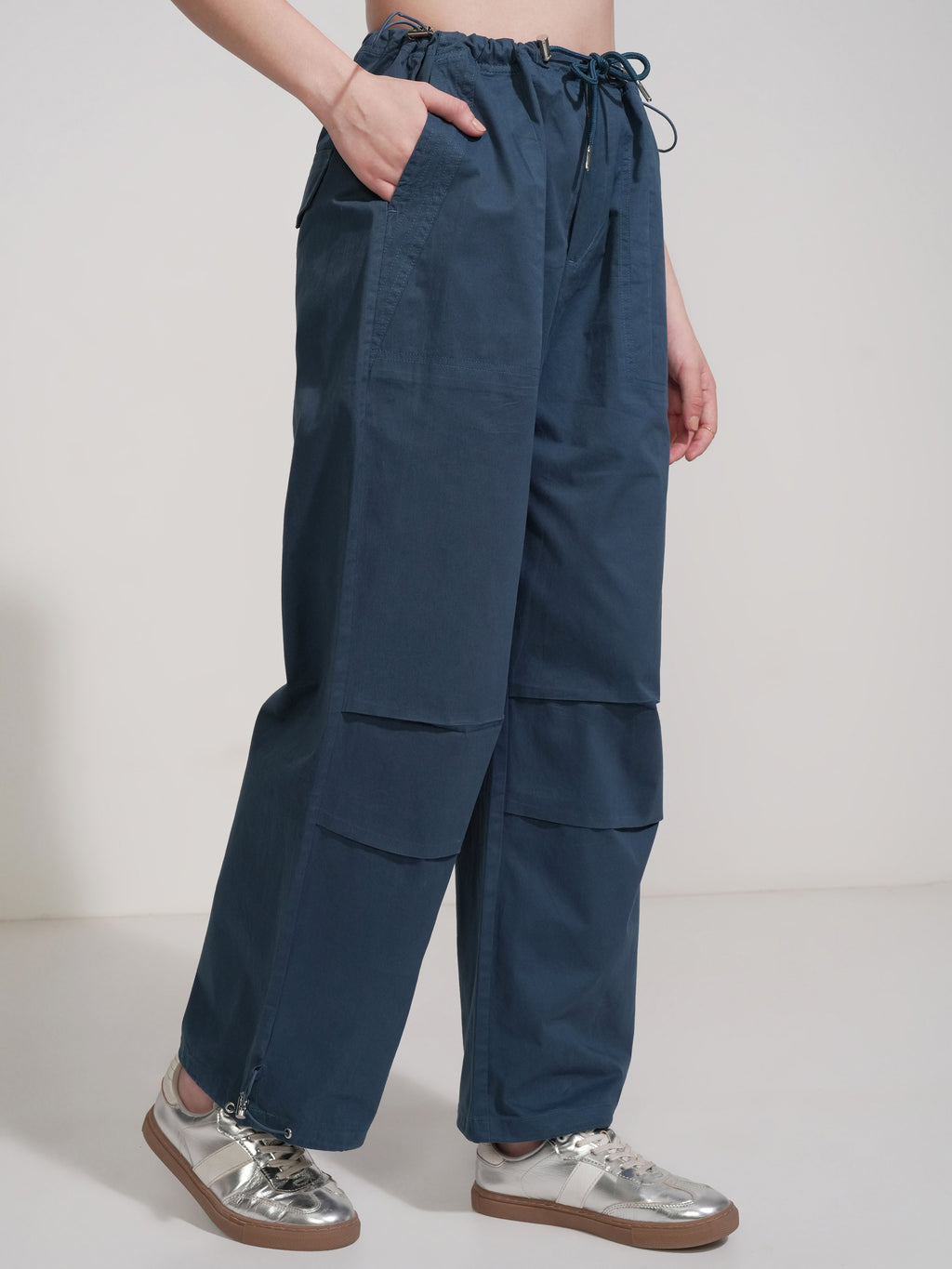 Tokyo Talkies Women Navy Blue Solid Baggy Cargos - Navy Blue - Image 6