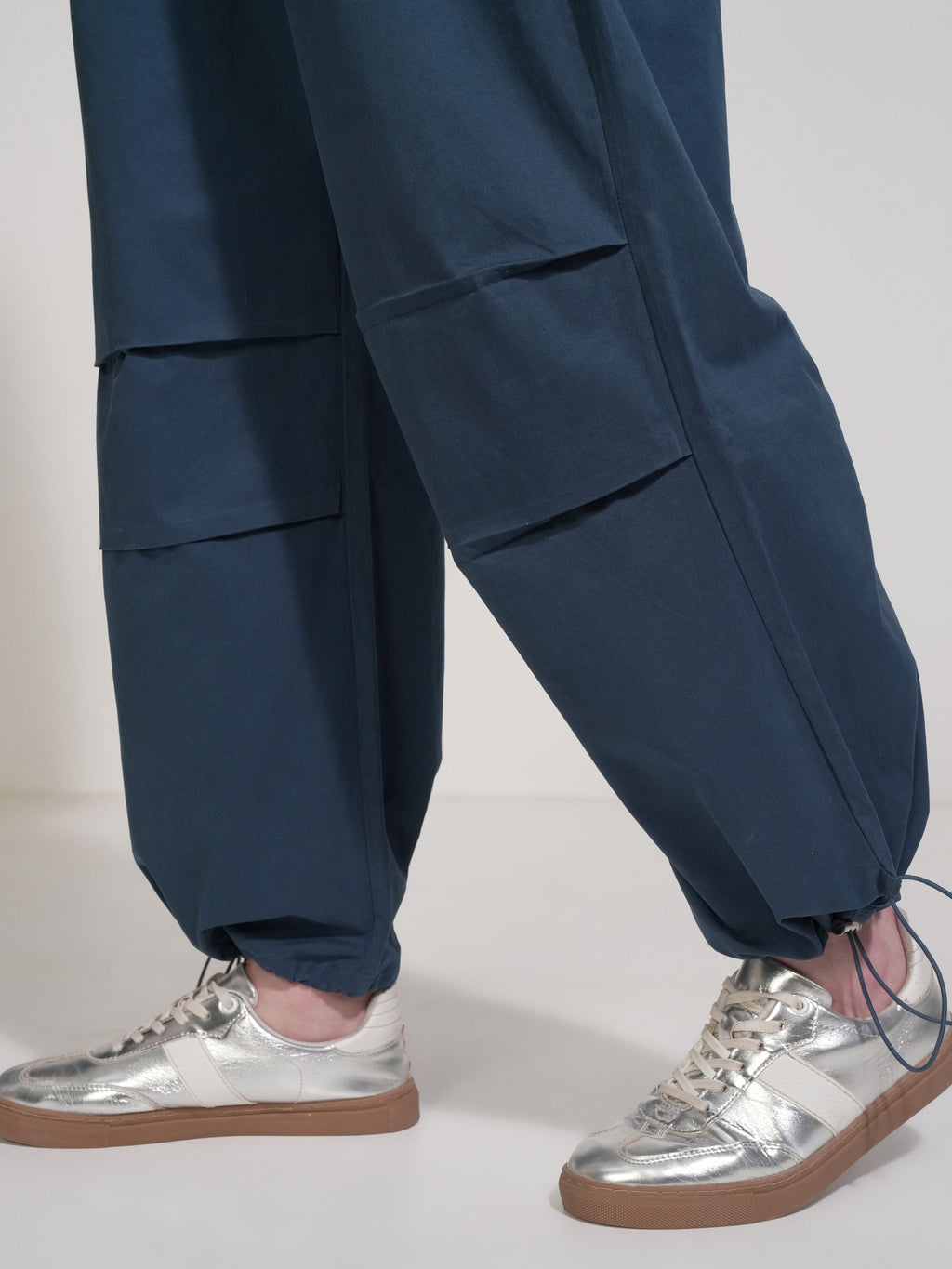 Tokyo Talkies Women Navy Blue Solid Baggy Cargos - Navy Blue - Image 7