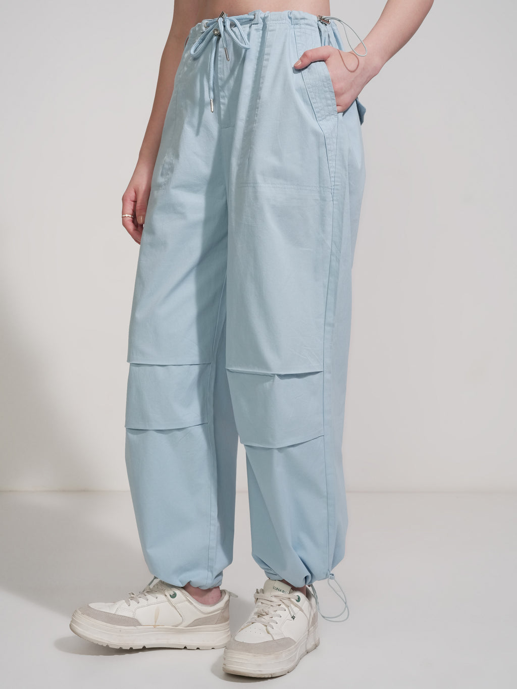 Tokyo Talkies Women Blue Solid Baggy Casual Trouser - Blue - Image 4