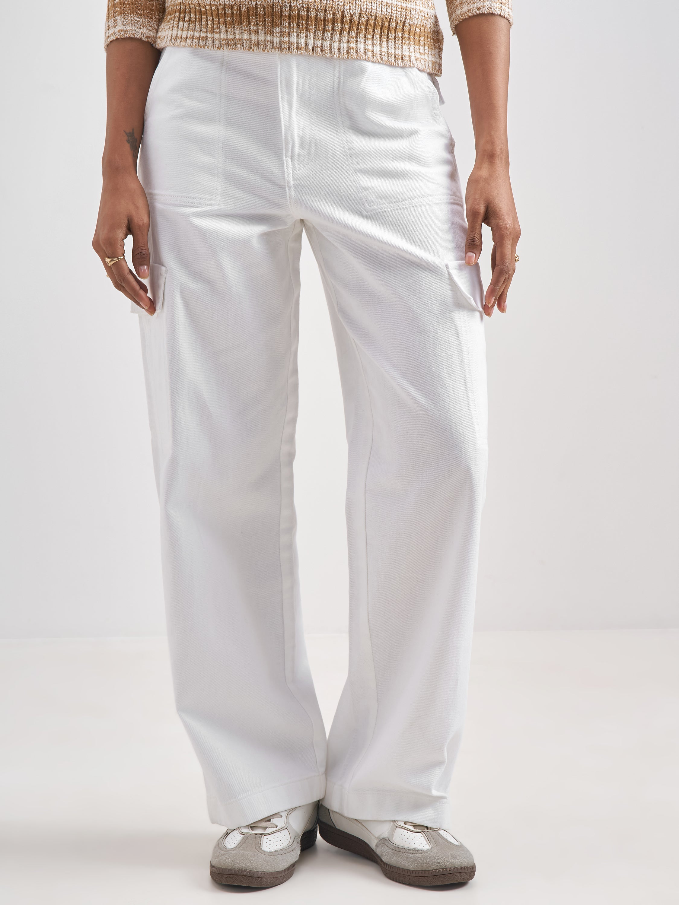 Street By Tokyo Talkies Women White Solid Straight Fit Cargos - White - Image 1