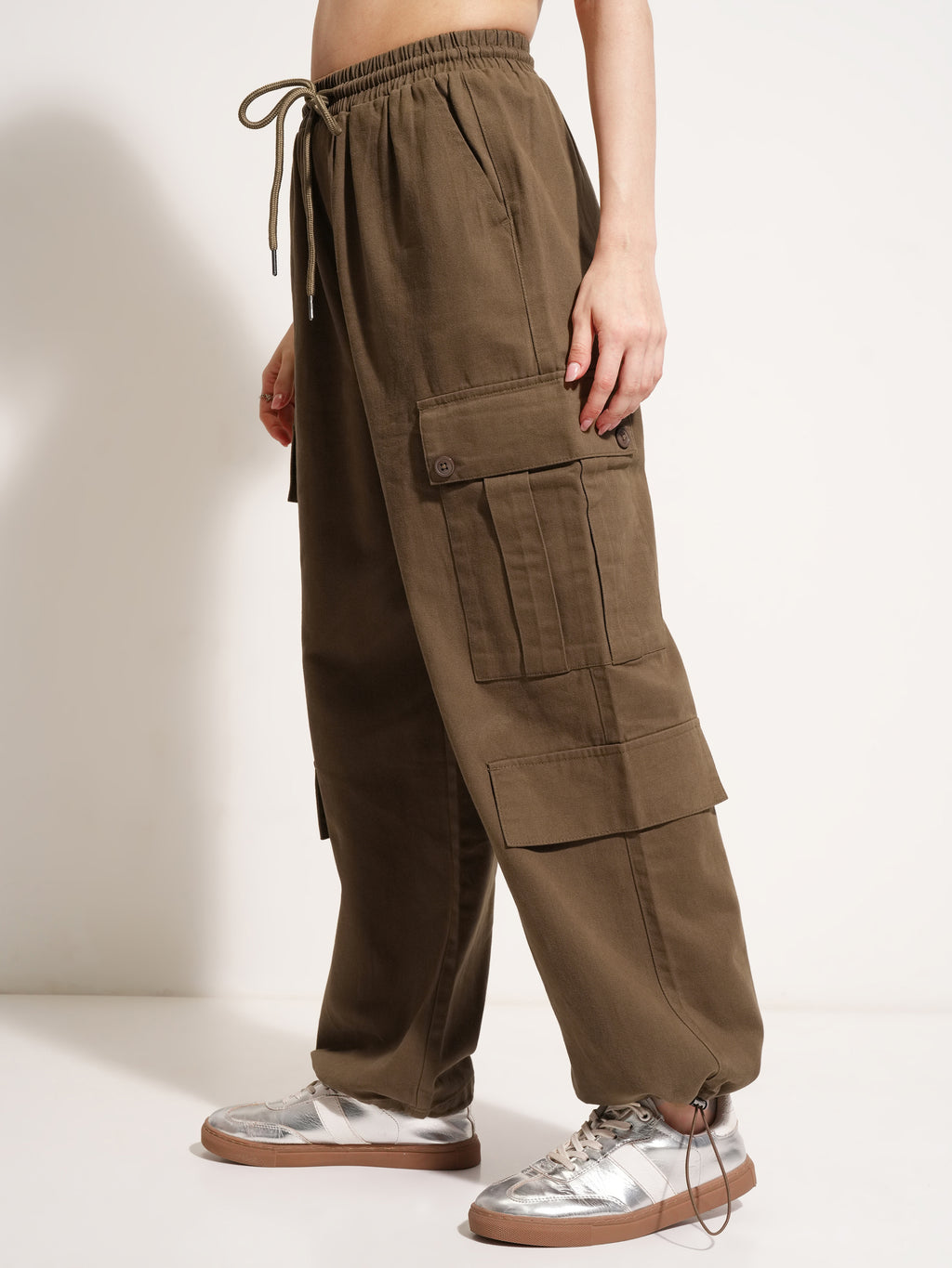 Tokyo Talkies Women Brown Solid Straight Fit Cargos - Brown - Image 4