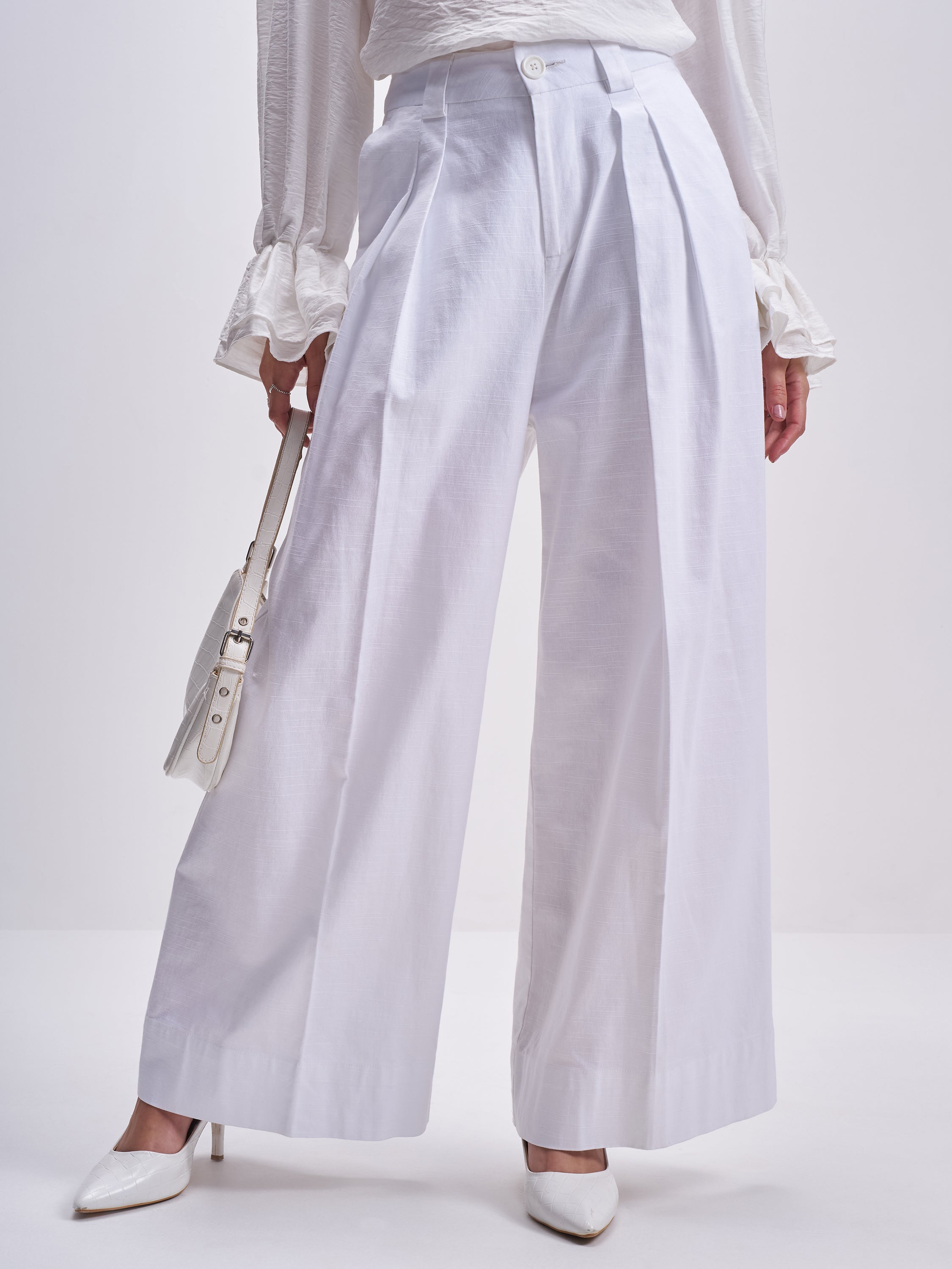 Tokyo Talkies Women White SOlid Regular Fit Casual Trouser - White - Image 1