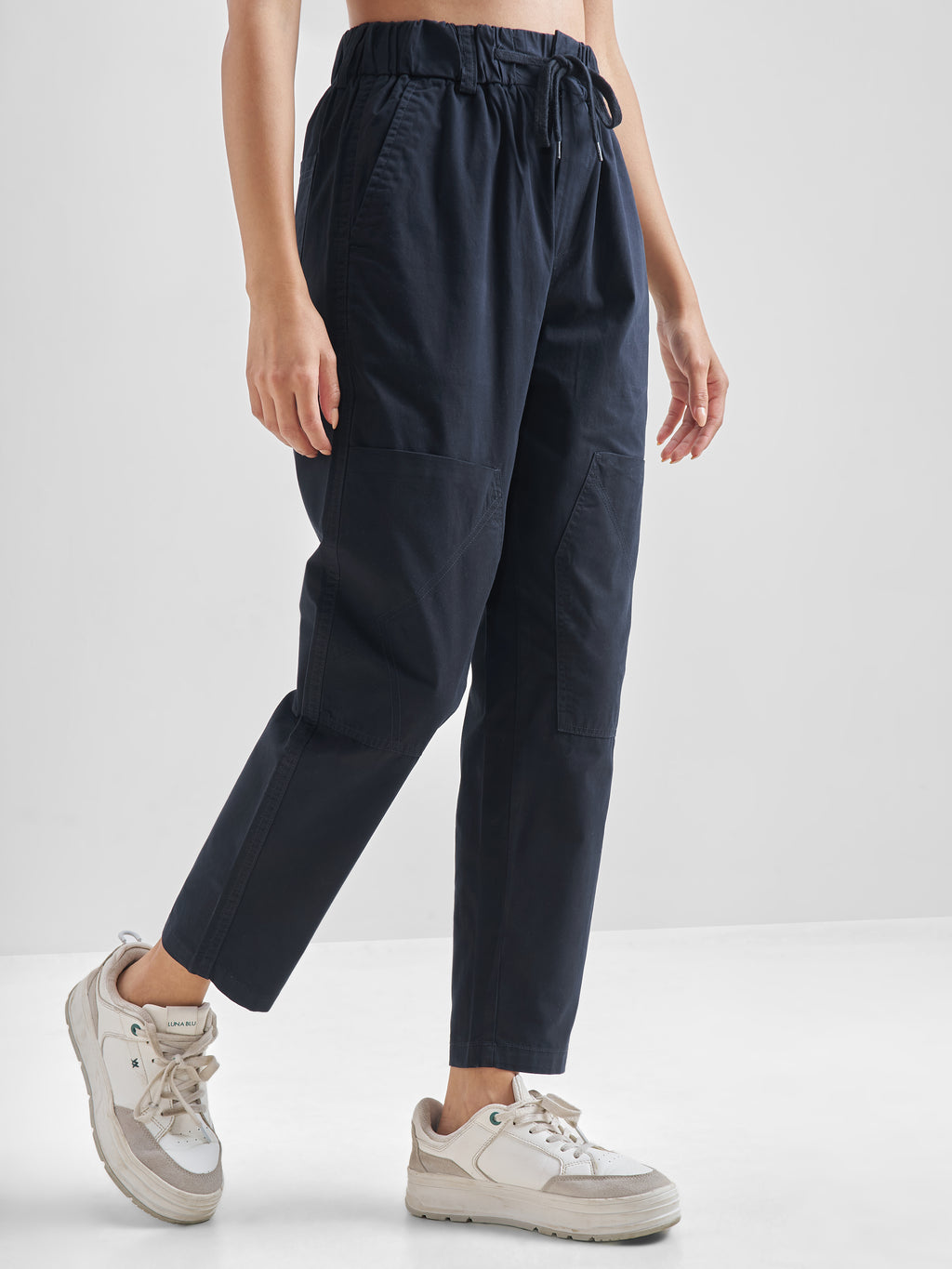 Street By Tokyo Talkies Women Black Solid Straight Fit Casual Trouser - Black - Image 6