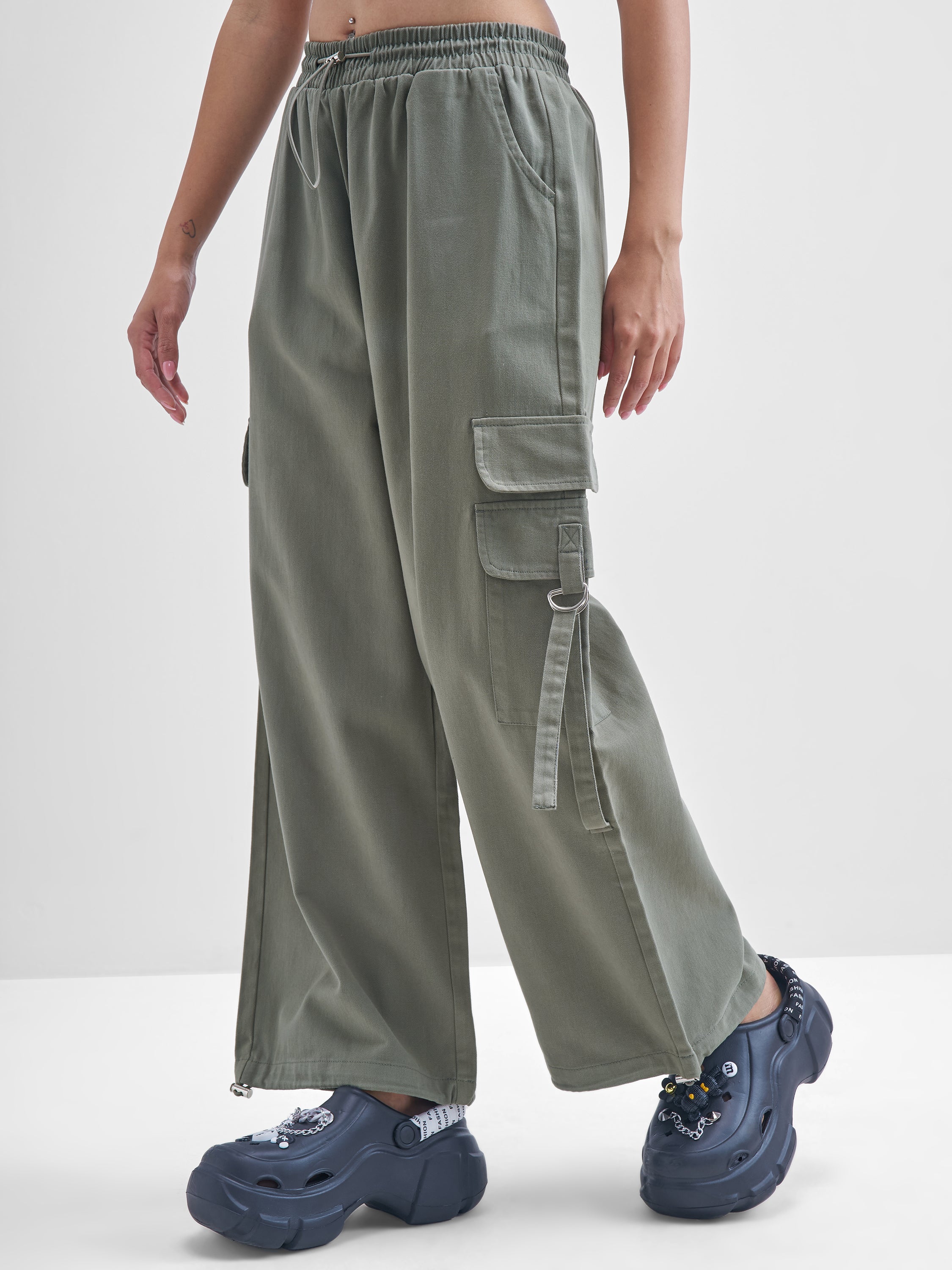 Tokyo Talkies Women Olive Solid Straight Fit Cargos - Olive - Image 4