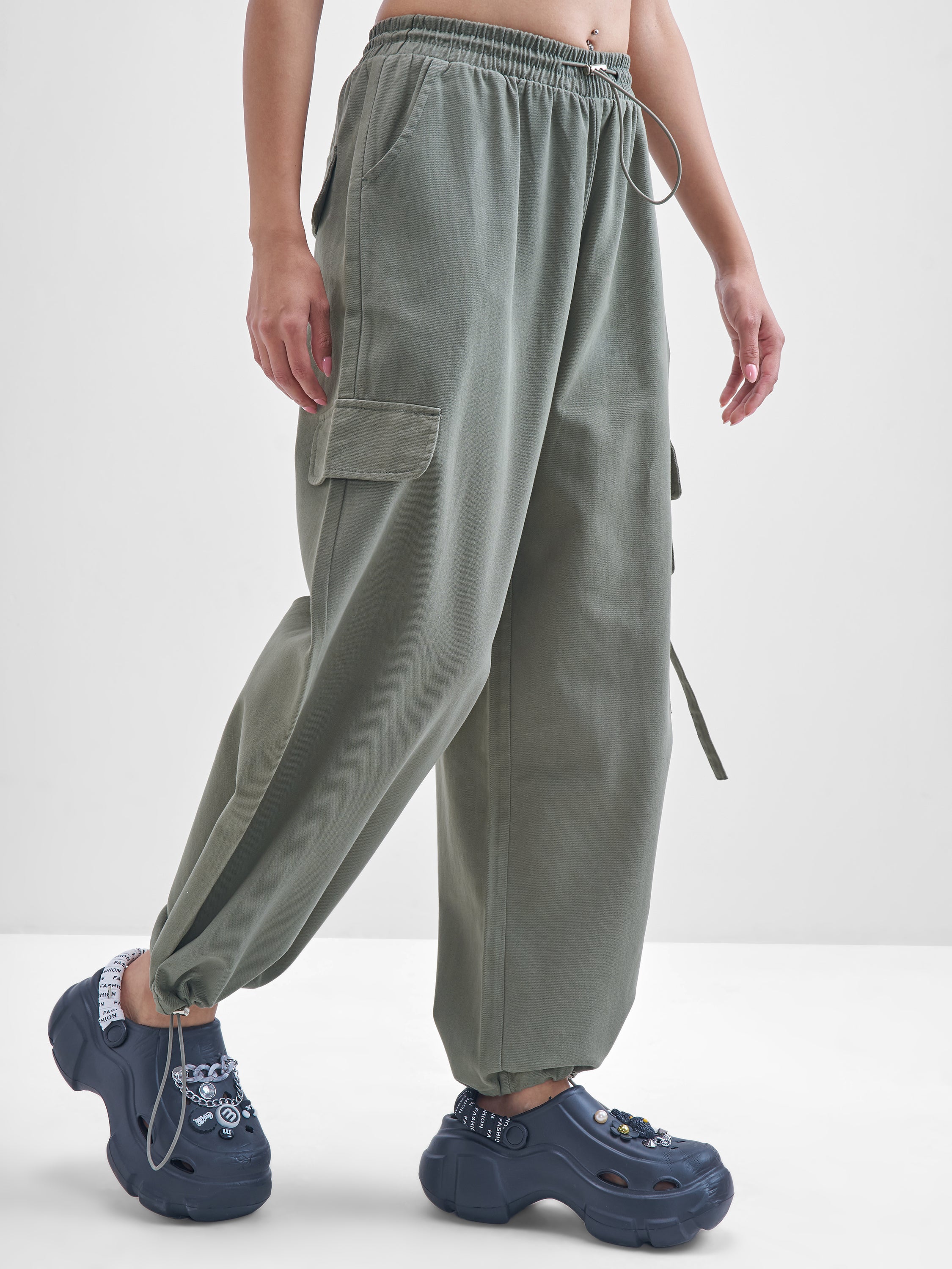 Tokyo Talkies Women Olive Solid Straight Fit Cargos - Olive - Image 6