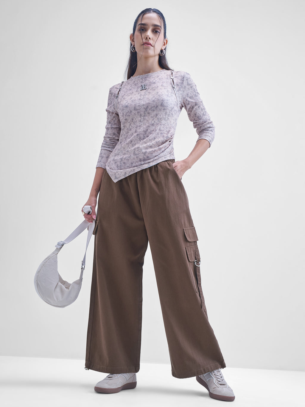 Tokyo Talkies Women Brown Solid Straight Fit Cargos - Brown - Image 2
