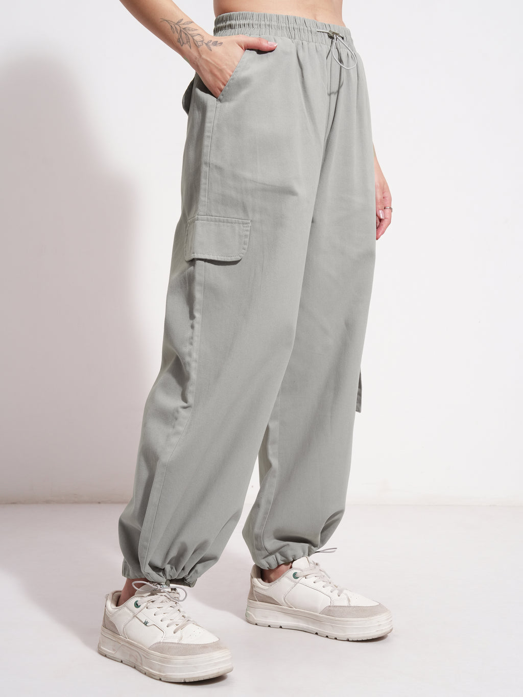 Tokyo Talkies Women Grey Solid Straight Fit Cargos - Grey - Image 6