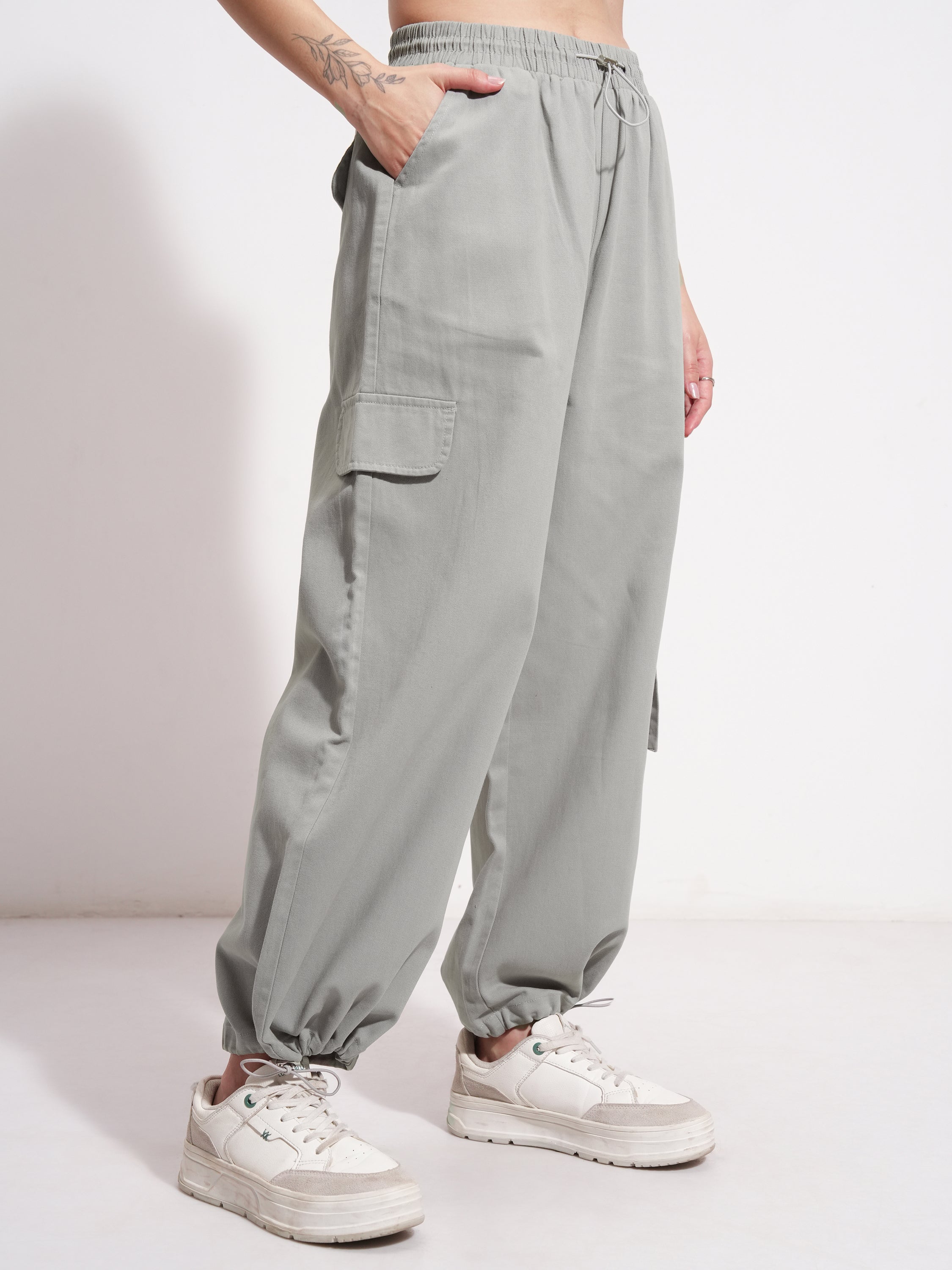 Tokyo Talkies Women Grey Solid Straight Fit Cargos - Grey - Image 6