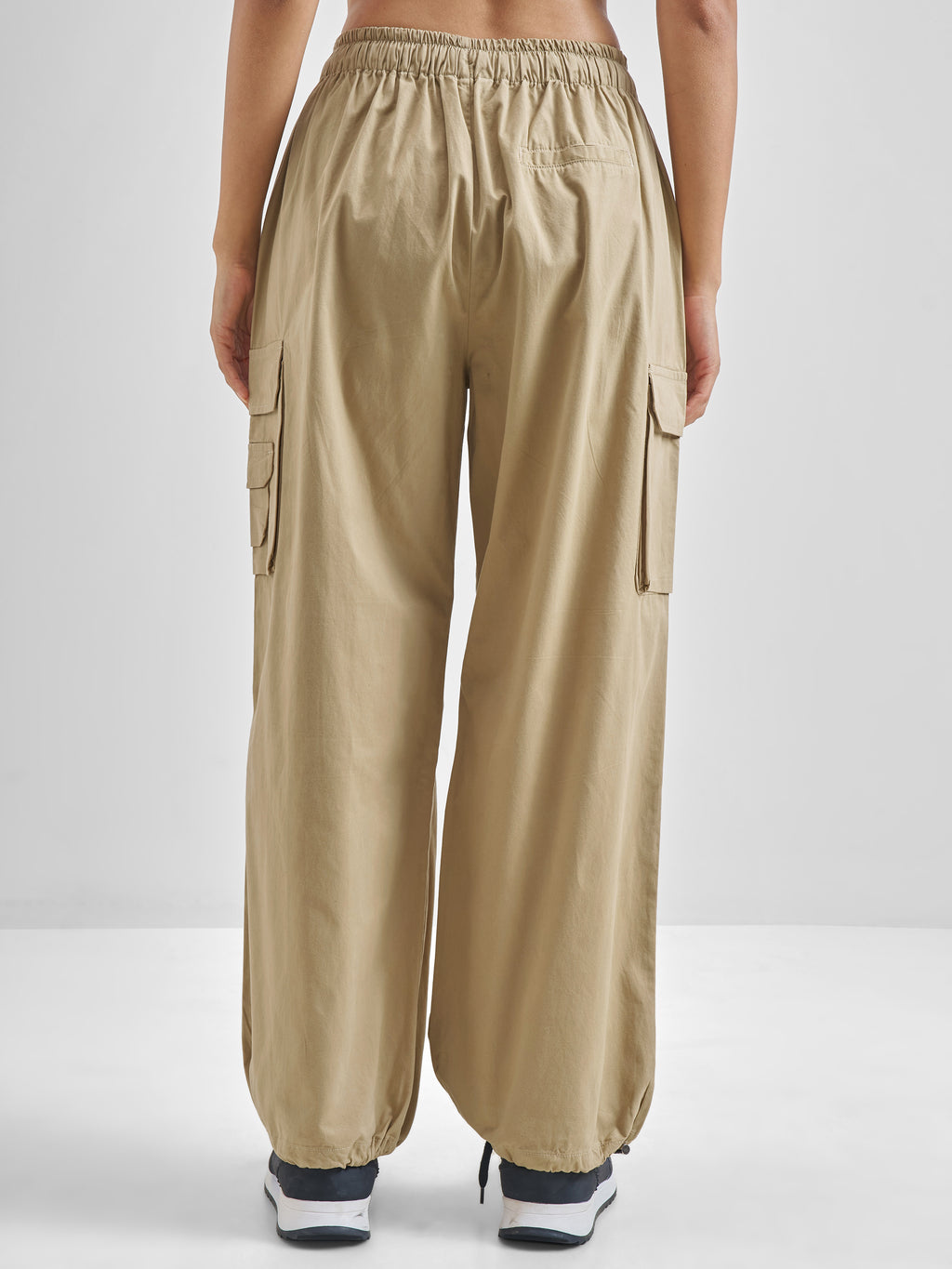 Street By Tokyo Talkies Women Beige Solid Straight Fit Cargos - Beige - Image 3