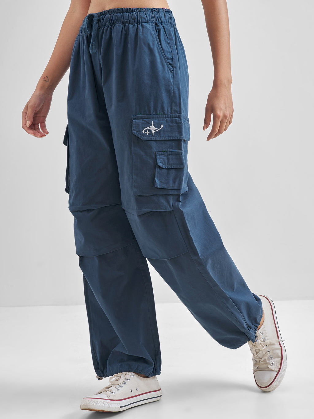Street By Tokyo Talkies Women Blue Solid Straight Fit Cargos - Blue - Image 4