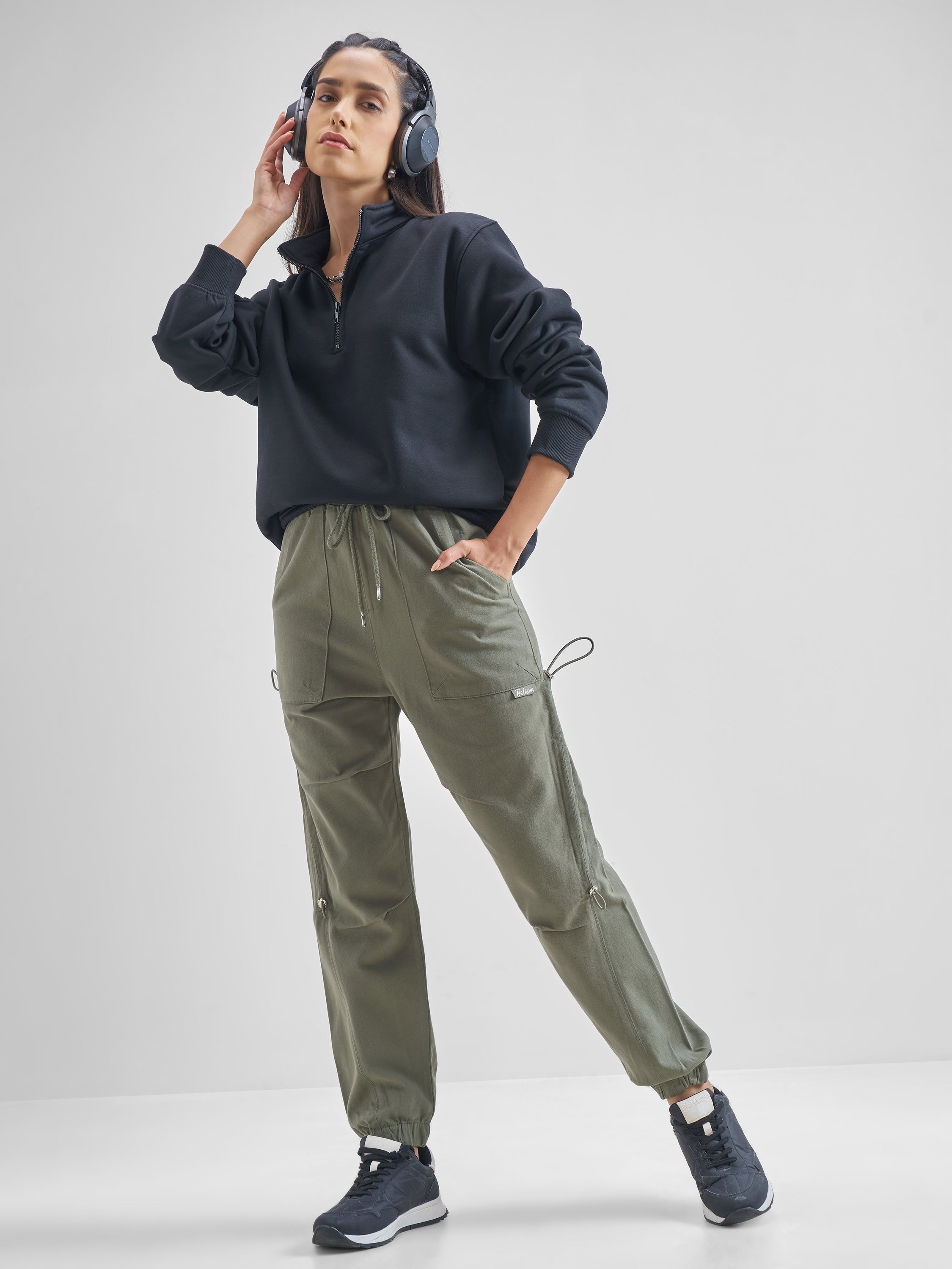 Street By Tokyo Talkies Women Olive Solid Regular Fit Cargos - Olive - Image 2