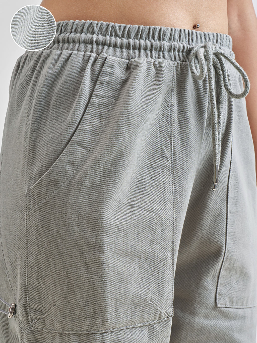 Street By Tokyo Talkies Women Grey Solid Regular Fit Cargos - Grey - Image 5