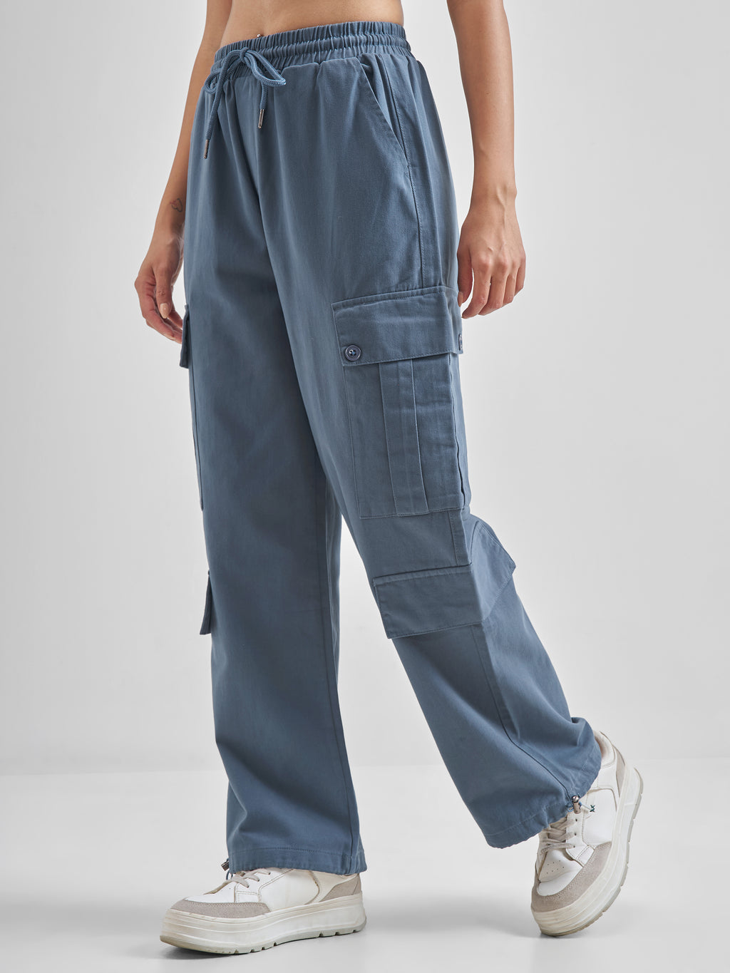 Street By Tokyo Talkies Women Blue Solid Straight Fit Cargos - Blue - Image 4
