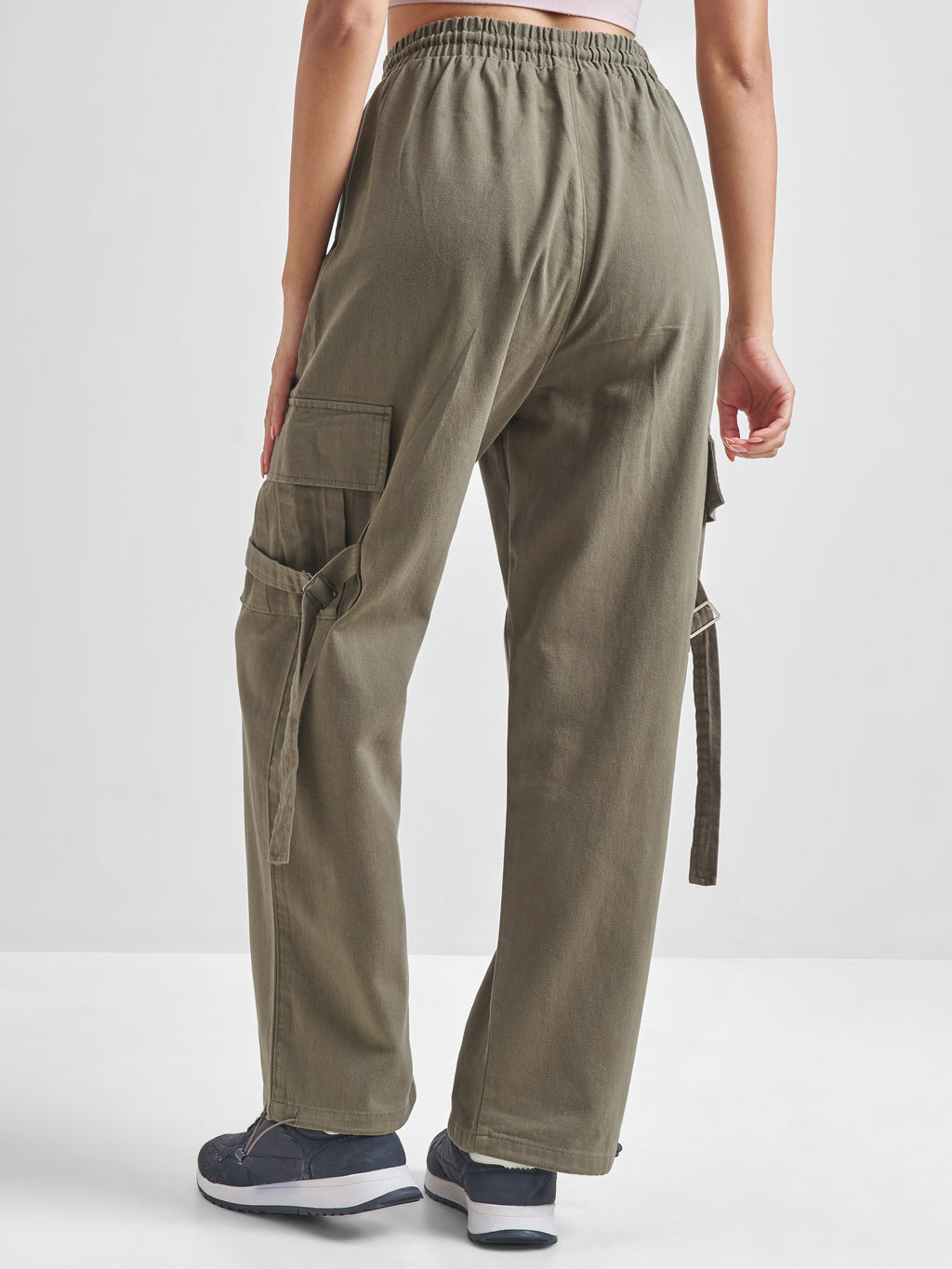 Tokyo Talkies Women Olive Solid Straight Fit Cargos - Olive - Image 3