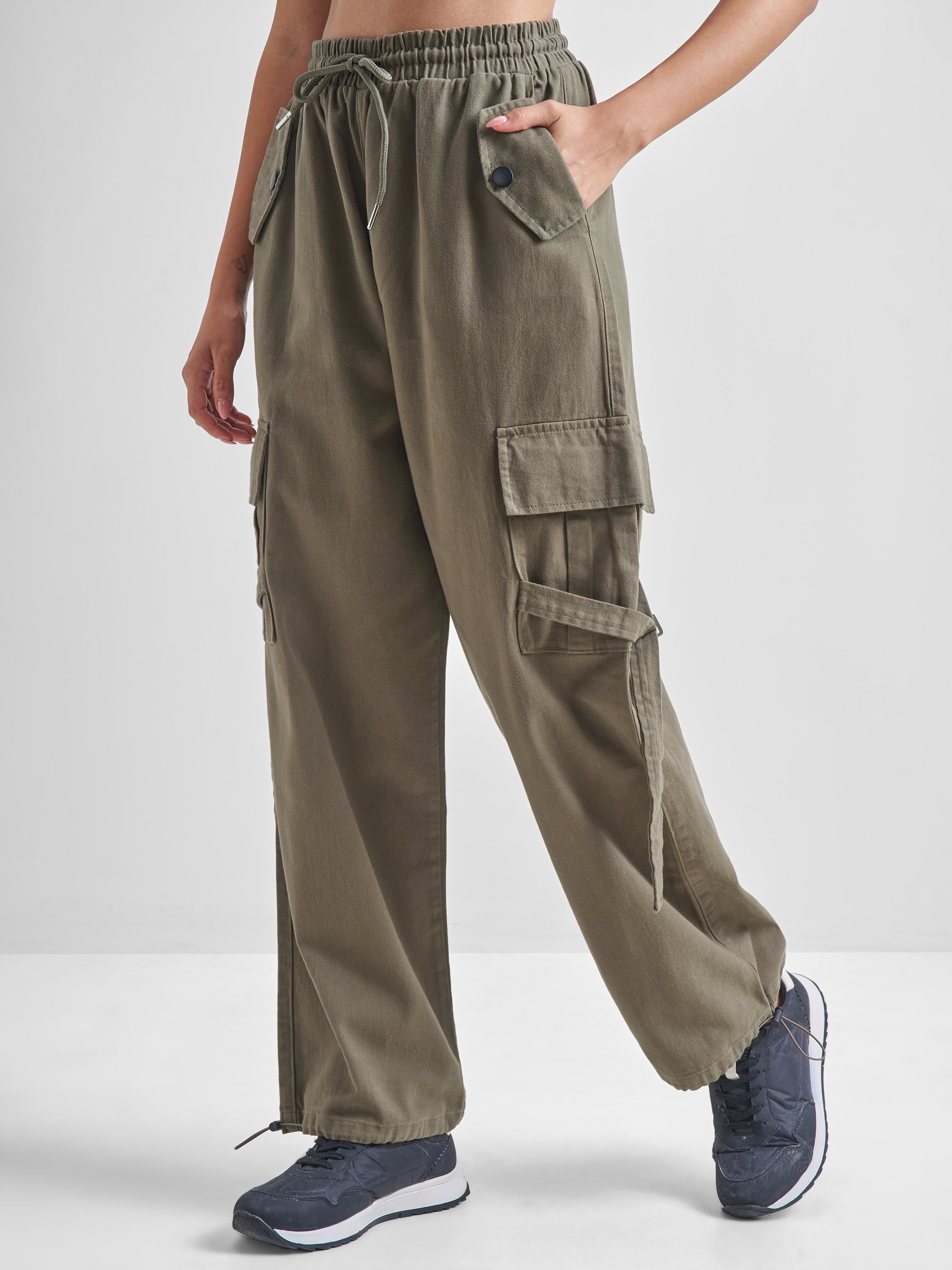 Tokyo Talkies Women Olive Solid Straight Fit Cargos - Olive - Image 4