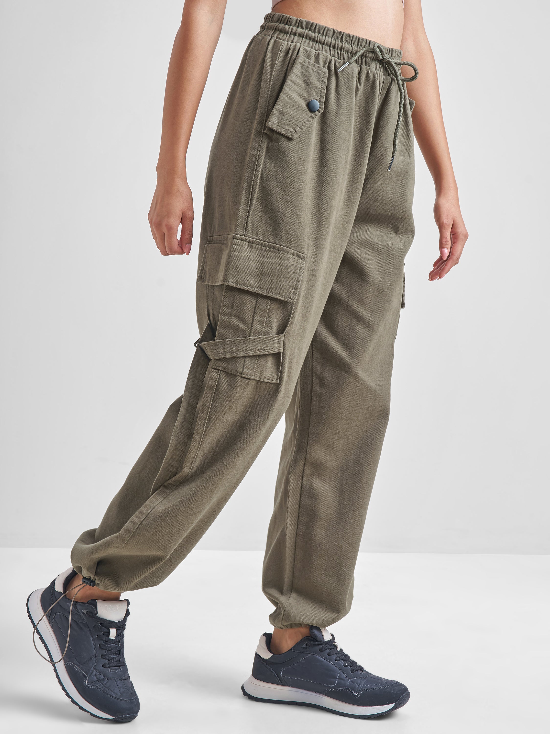 Tokyo Talkies Women Olive Solid Straight Fit Cargos - Olive - Image 6