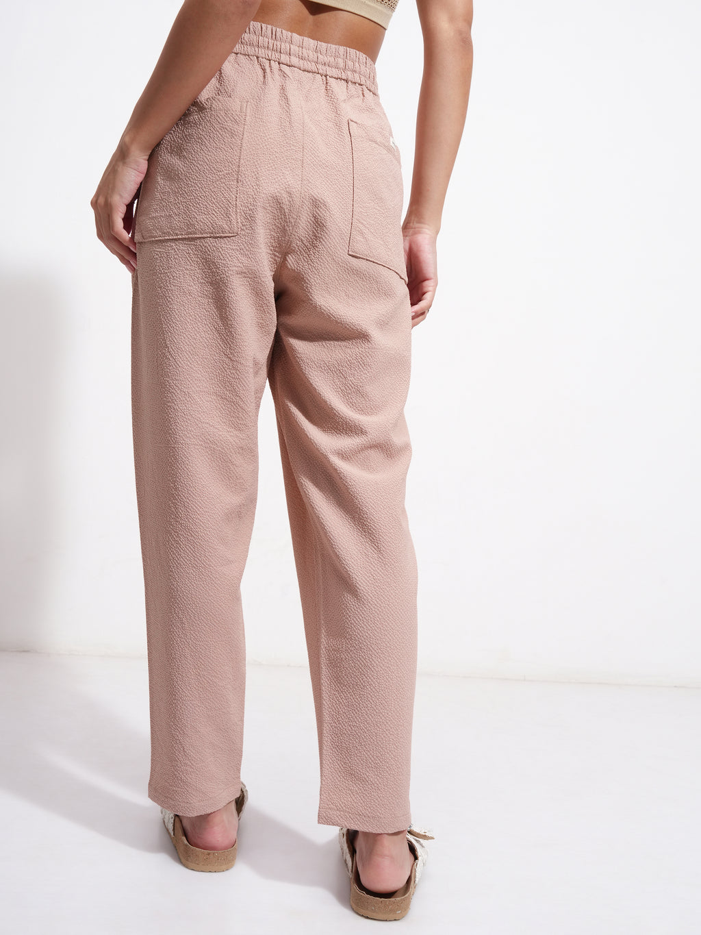 Tokyo Talkies Women Pink SOlid Regular Fit Casual Trouser - Pink - Image 3