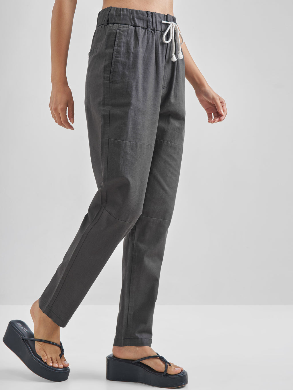 Street By Tokyo Talkies Women Black Solid Straight Fit Casual Trouser - Black - Image 6
