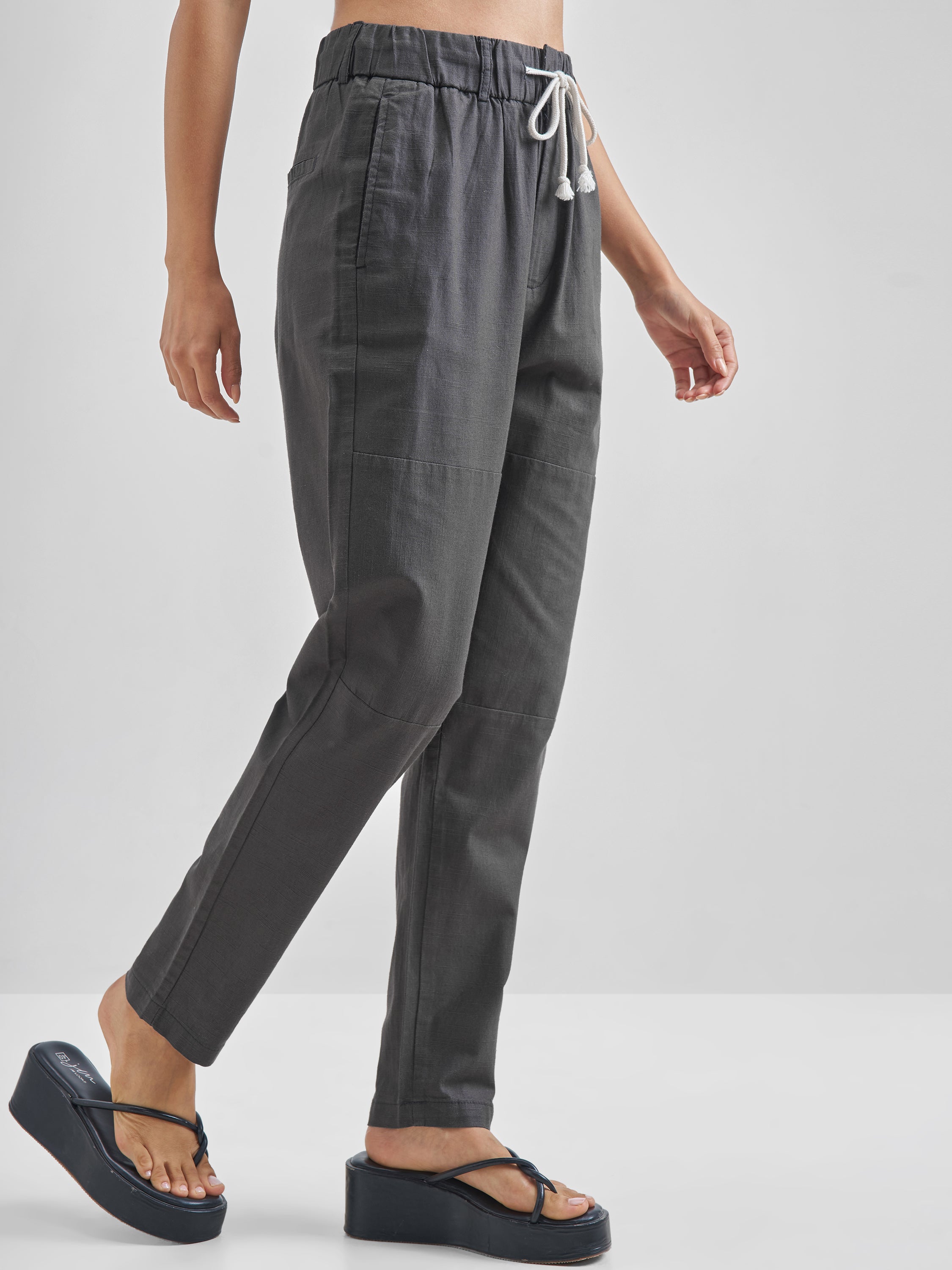 Street By Tokyo Talkies Women Black Solid Straight Fit Casual Trouser - Black - Image 6