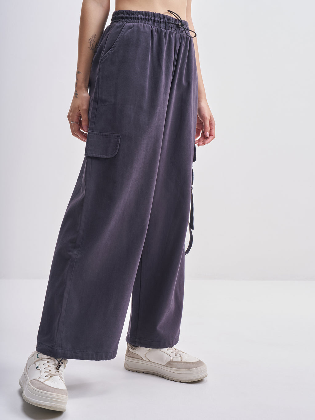 Tokyo Talkies Women Navy Blue Solid Straight Fit Cargos - Navy Blue - Image 6