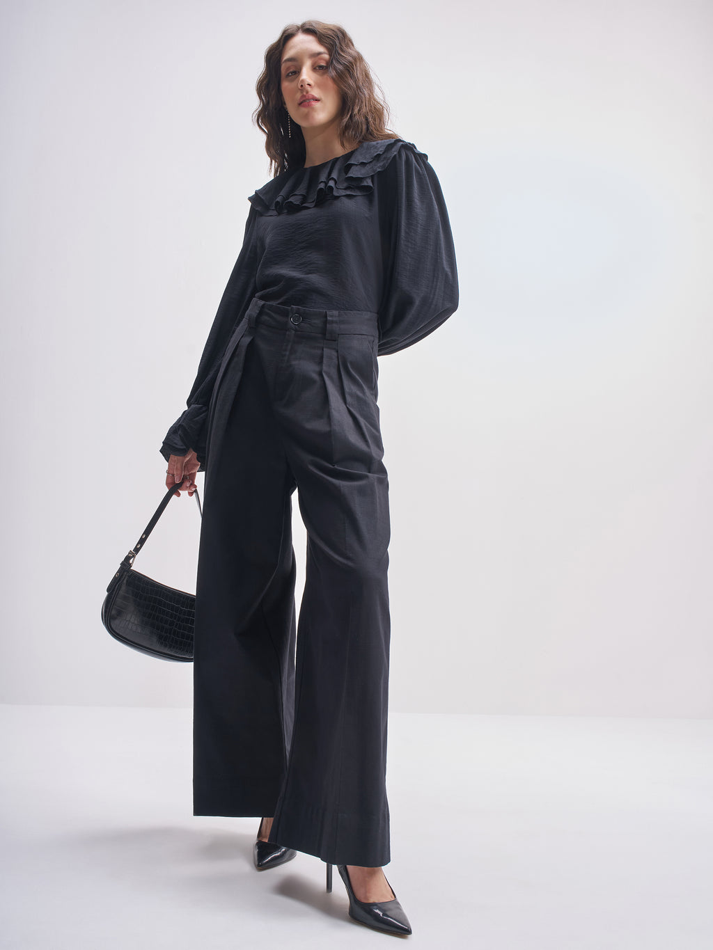 Tokyo Talkies Women Black SOlid Regular Fit Casual Trouser - Black - Image 2