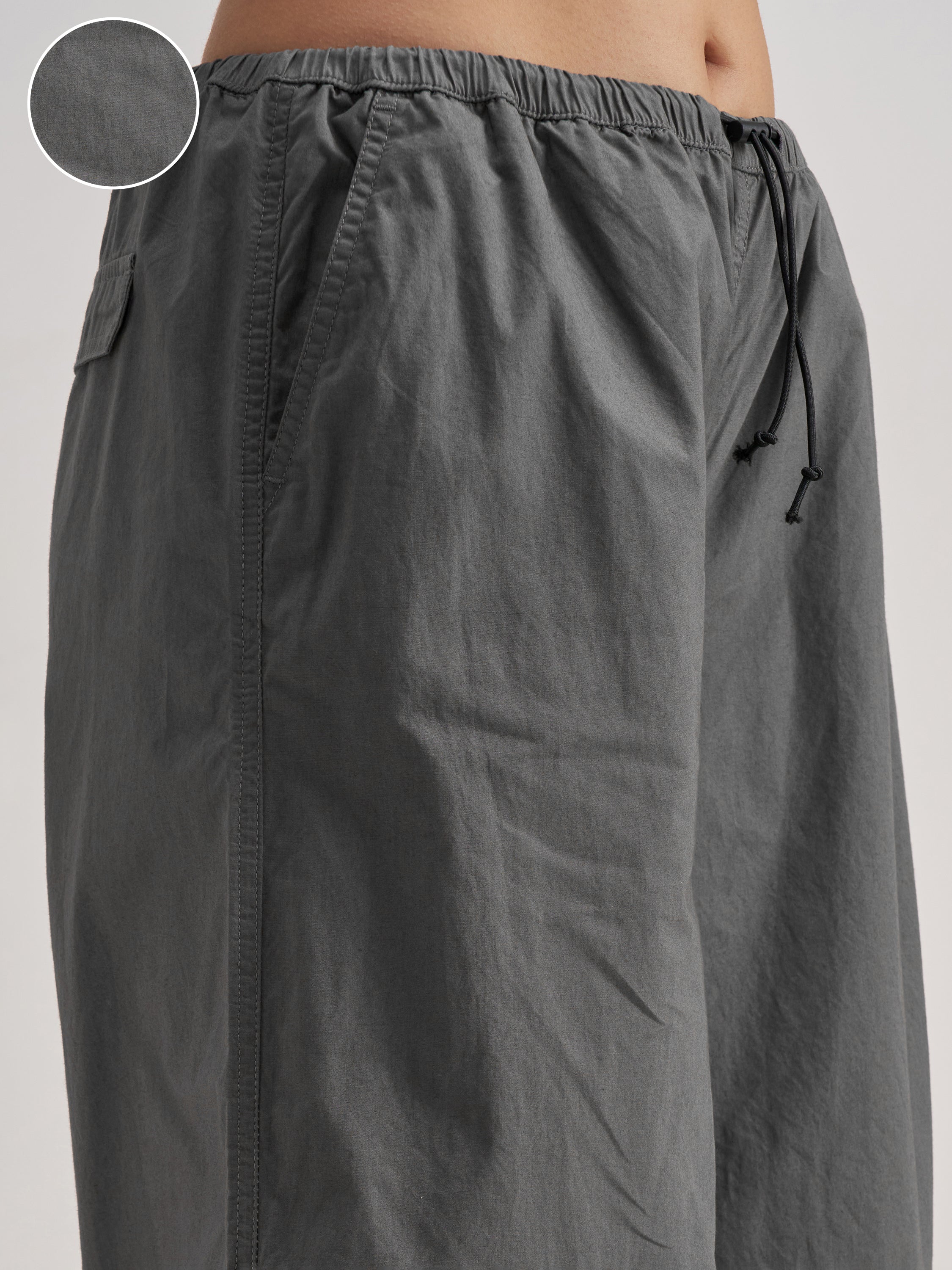 Tokyo Talkies Women Grey Solid Relaxed Fit Cargos - Grey - Image 5