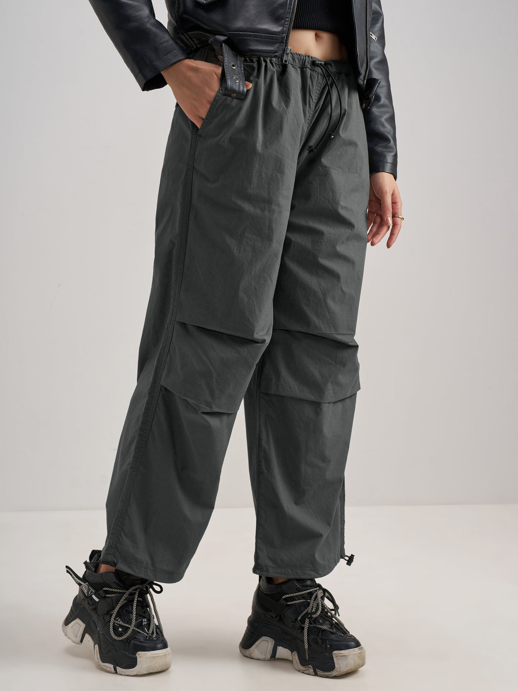 Tokyo Talkies Women Charcoal Solid Relaxed Fit Cargos - Charcoal - Image 1