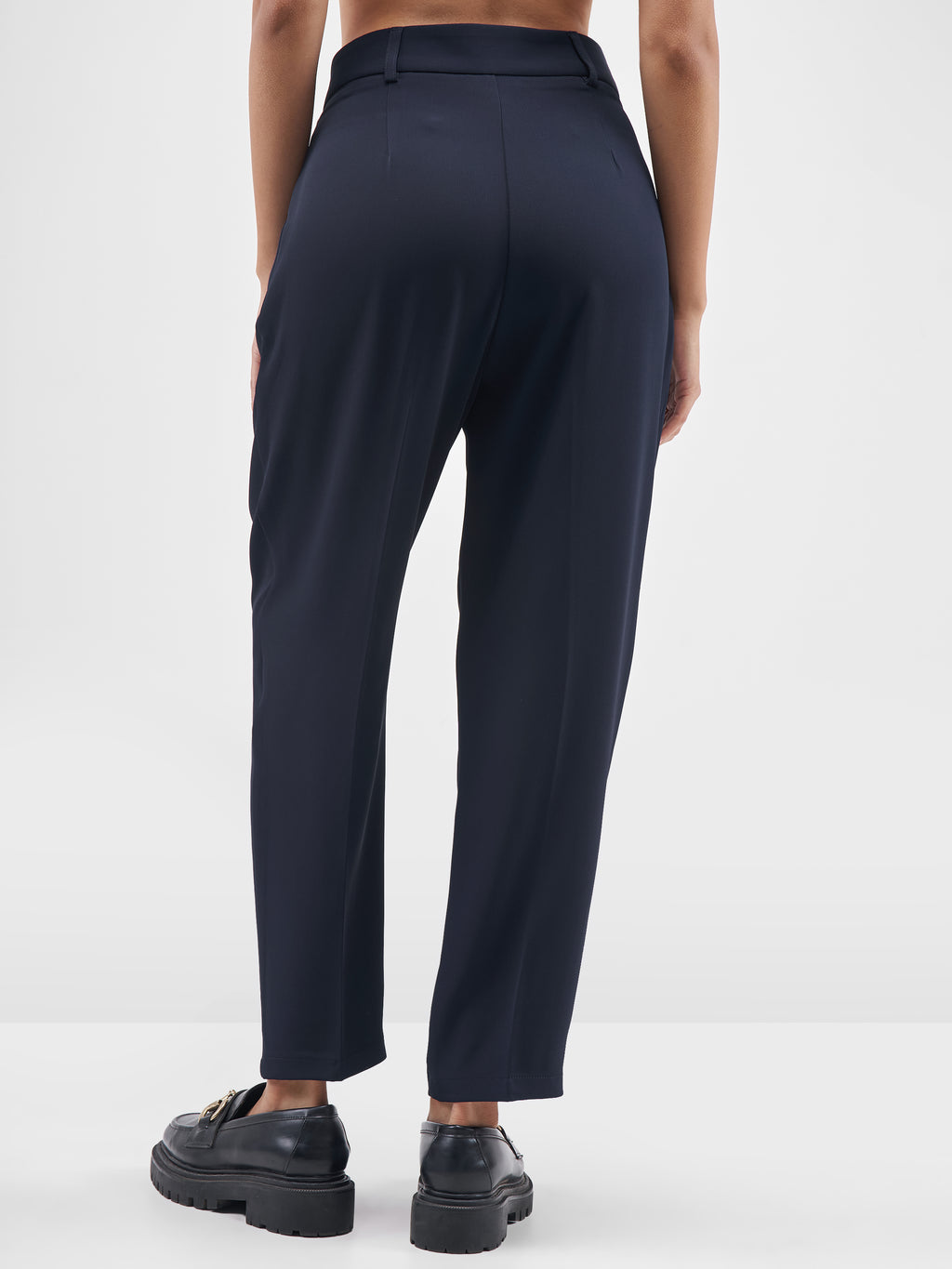 Chic By Tokyo Talkies Women Navy Blue Solid Tapered Fit Regular Trouser - Navy Blue - Image 3