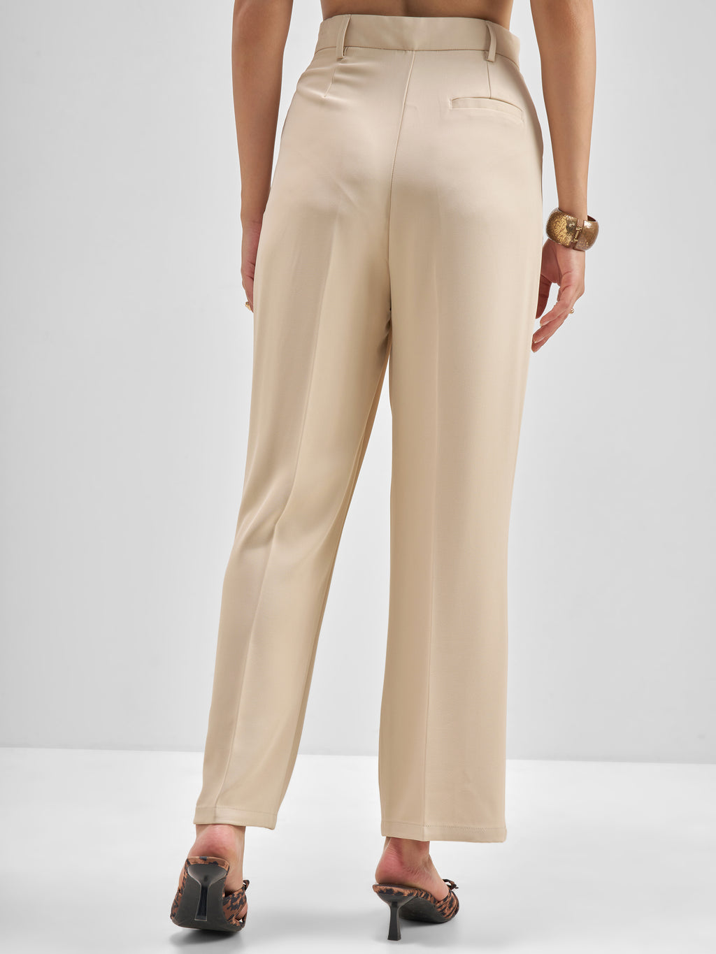 Tokyo Talkies Women Beige Solid Straight Fit Formal Trouser - Beige - Image 3