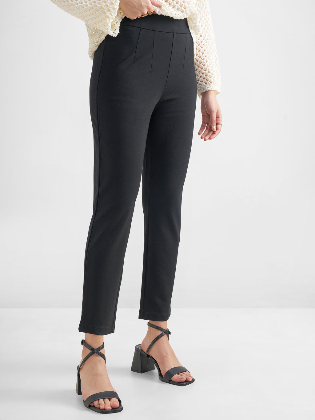 Tokyo Talkies Women Black Solid Slim Fit Regular Trouser - Black - Image 6