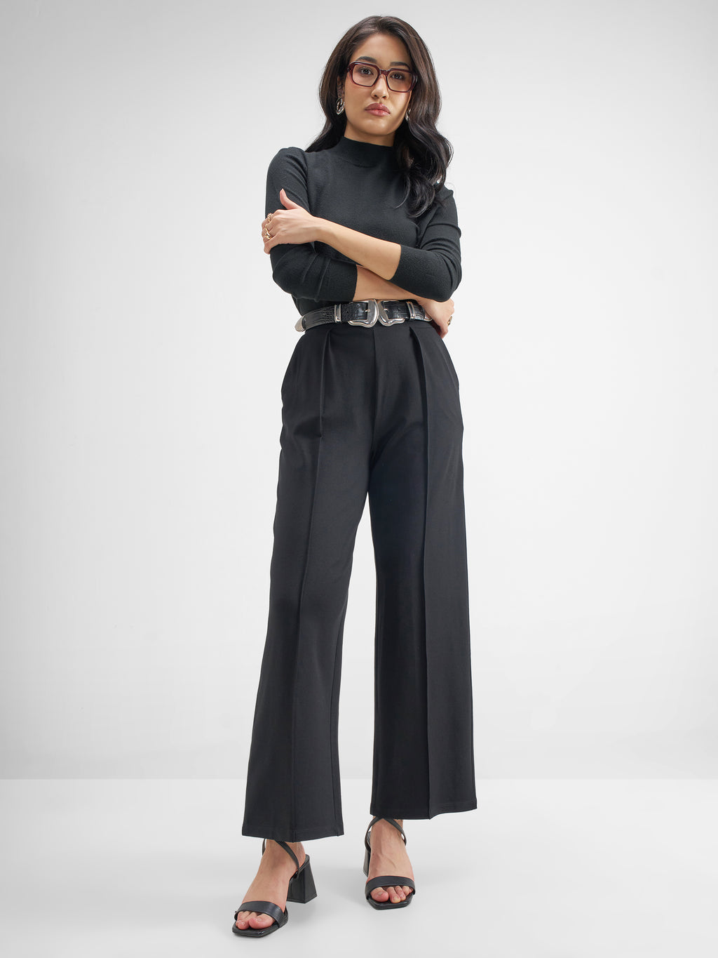 Tokyo Talkies Women Black Solid Straight Fit Regular Trouser - Black - Image 2