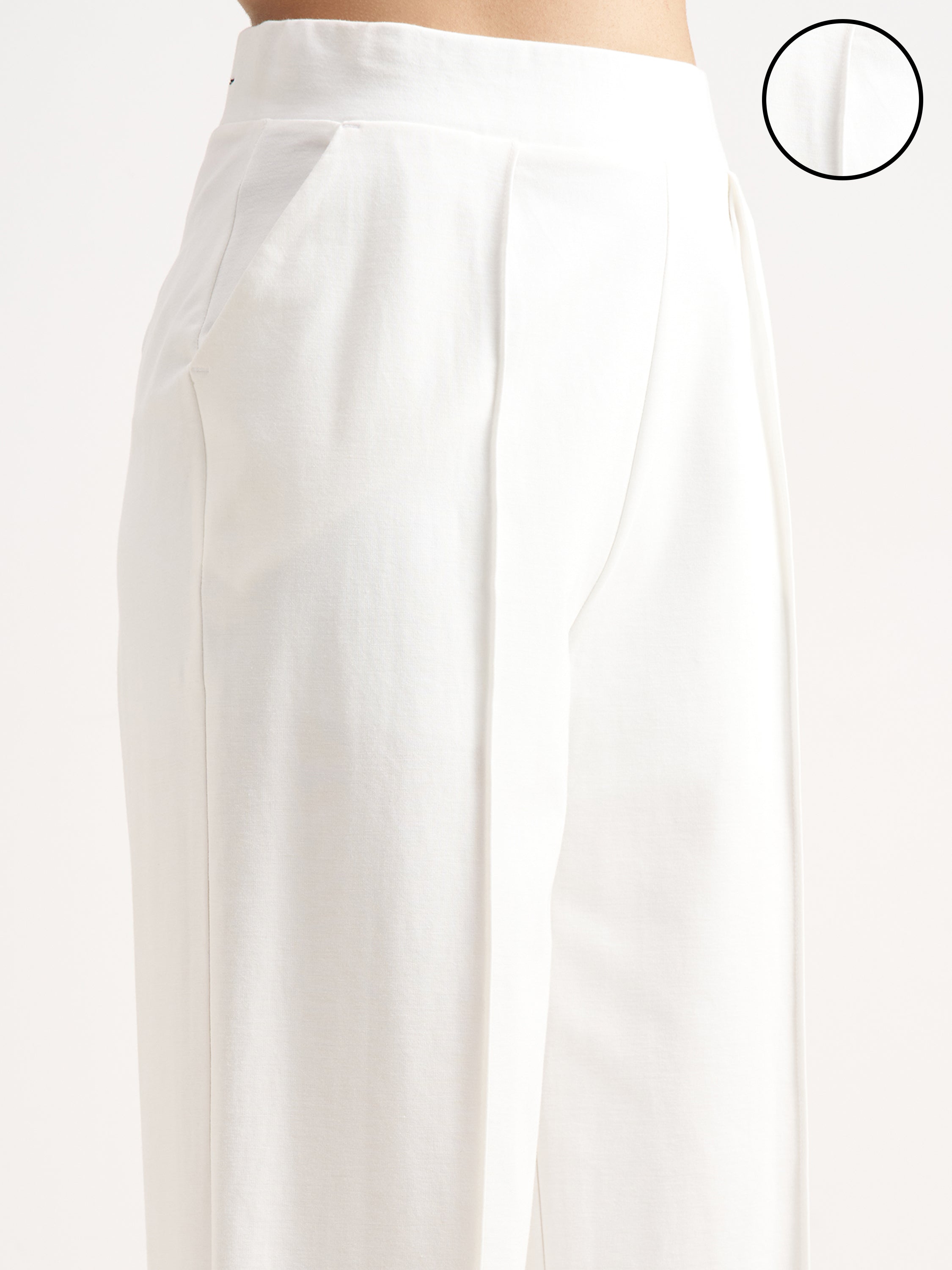 Tokyo Talkies Women White Solid Straight Fit Regular Trouser - White - Image 5